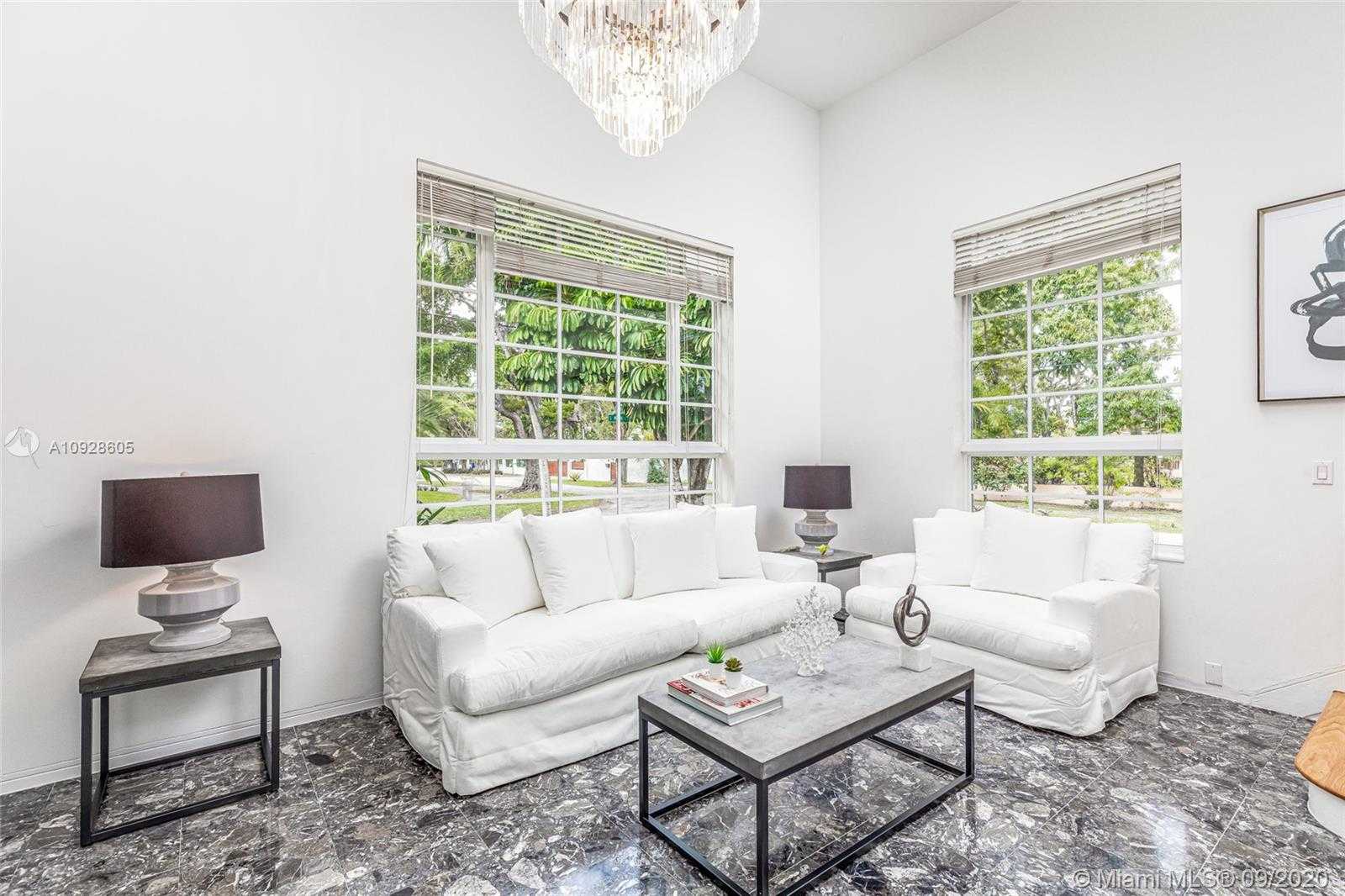 Small Image of 40 SOUTH WEST 31ST RD, Coconut Grove Number 3
