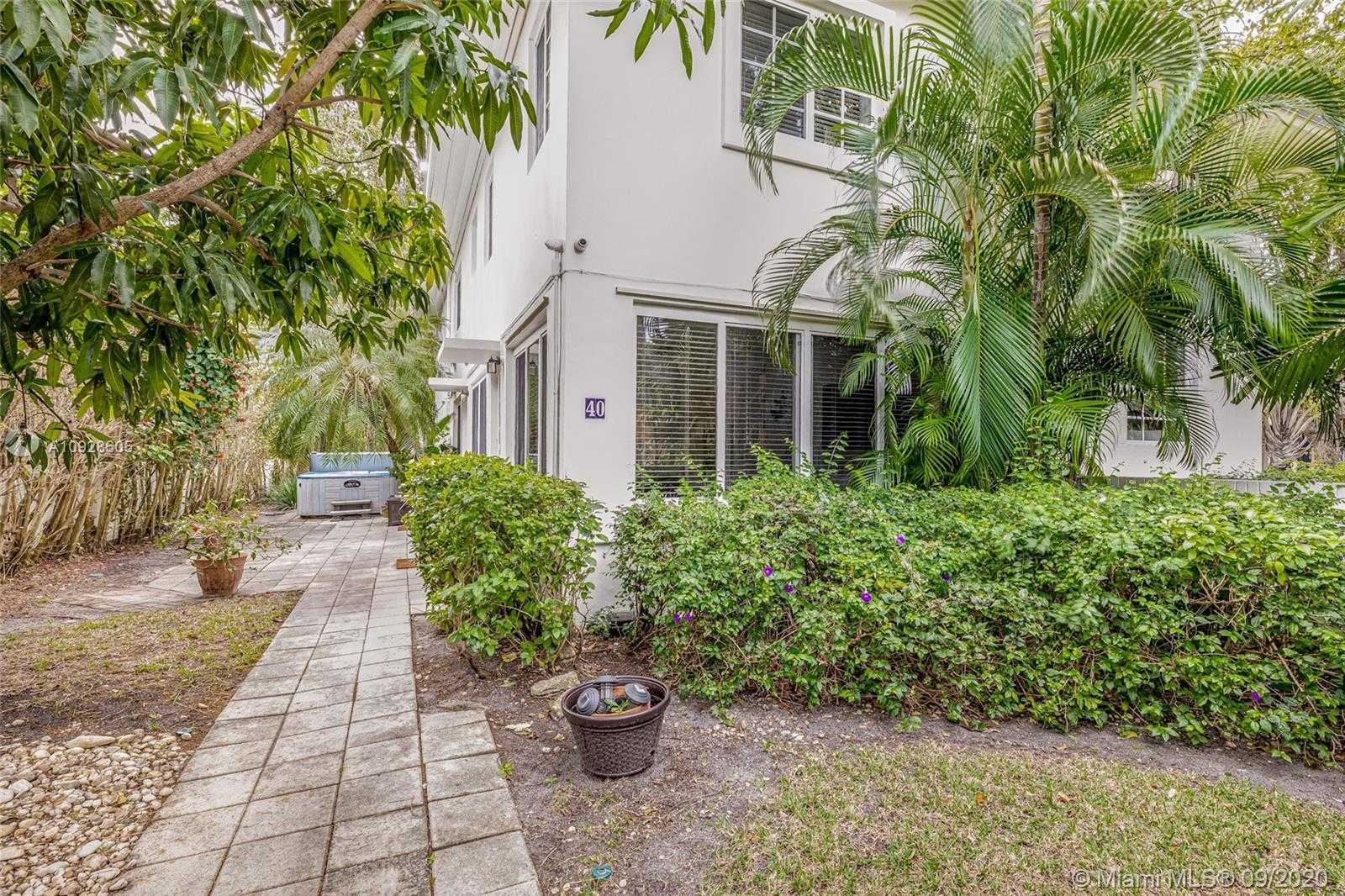 Small Image of 40 SOUTH WEST 31ST RD, Coconut Grove Number 33