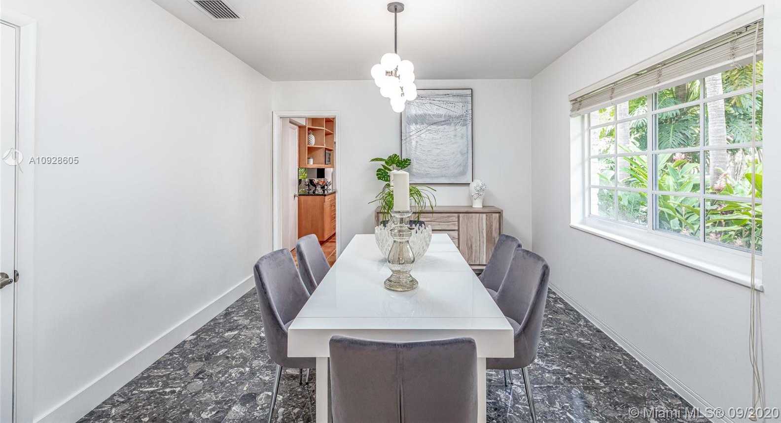 Small Image of 40 SOUTH WEST 31ST RD, Coconut Grove Number 5