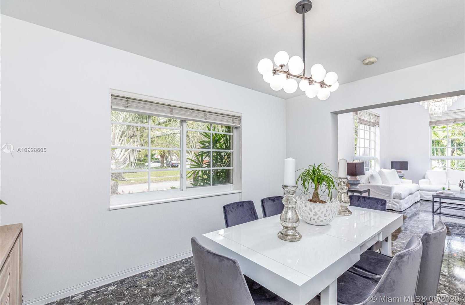 Small Image of 40 SOUTH WEST 31ST RD, Coconut Grove Number 6