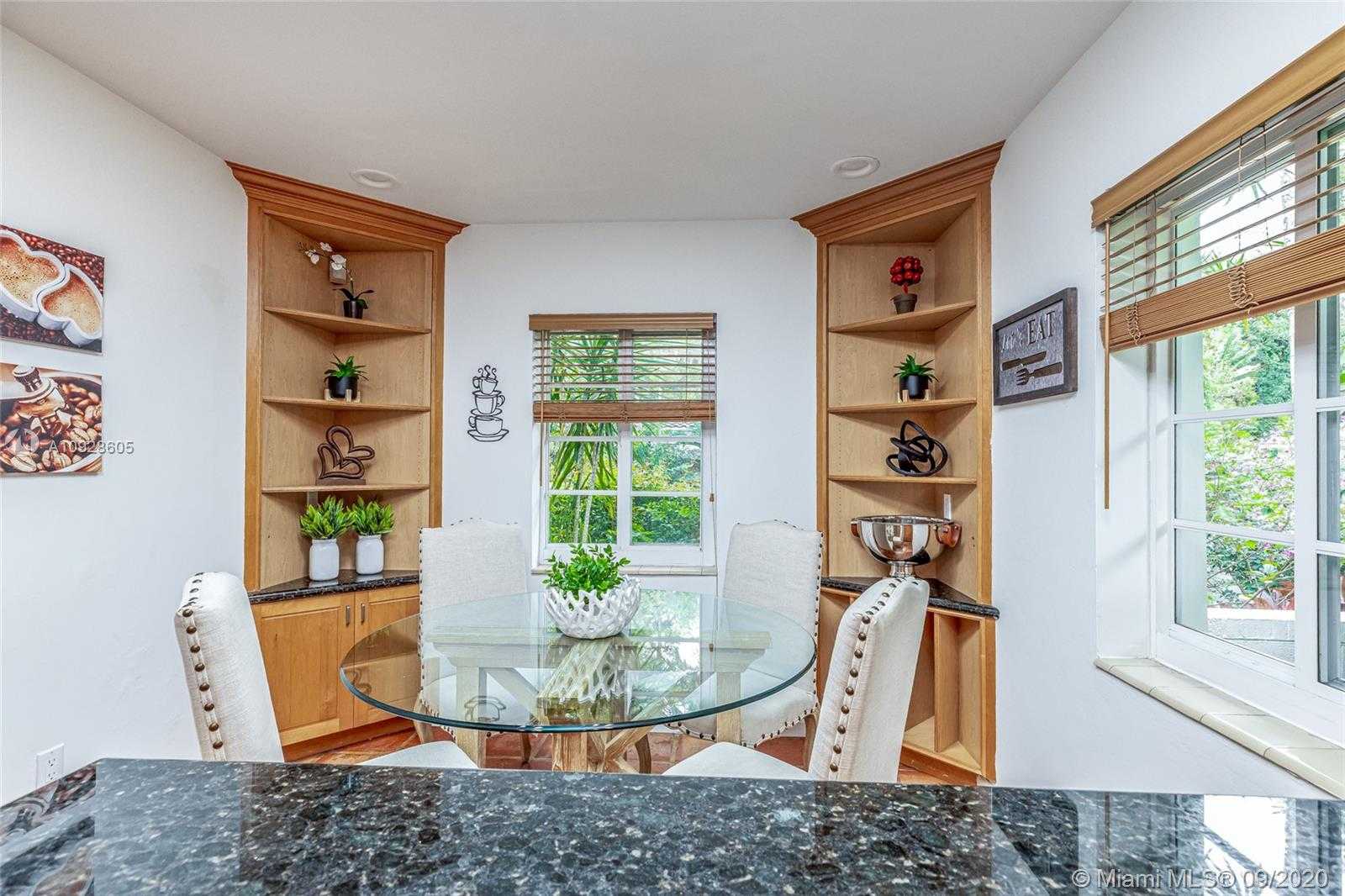 Small Image of 40 SOUTH WEST 31ST RD, Coconut Grove Number 9