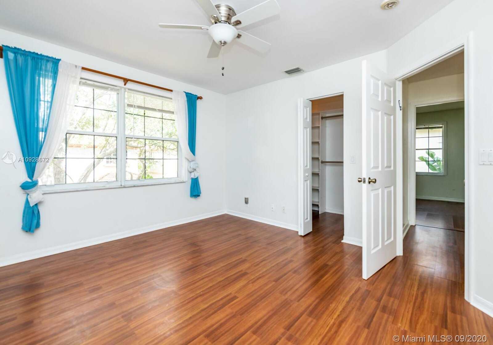 Small Image of 1250 HAYES ST, Hollywood Number 17