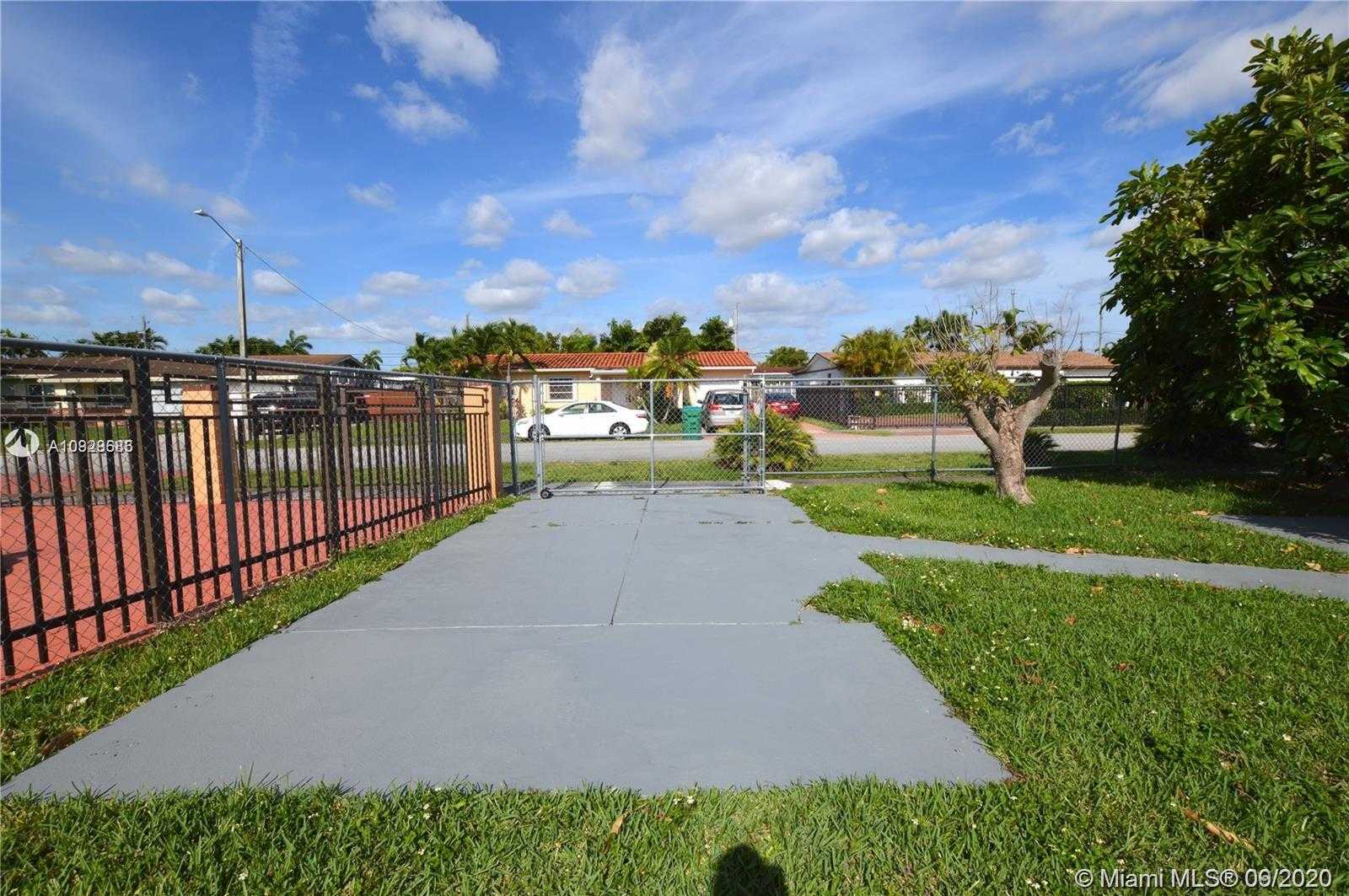 Small Image of 9040 SOUTH WEST 48TH TER, Miami Number 18