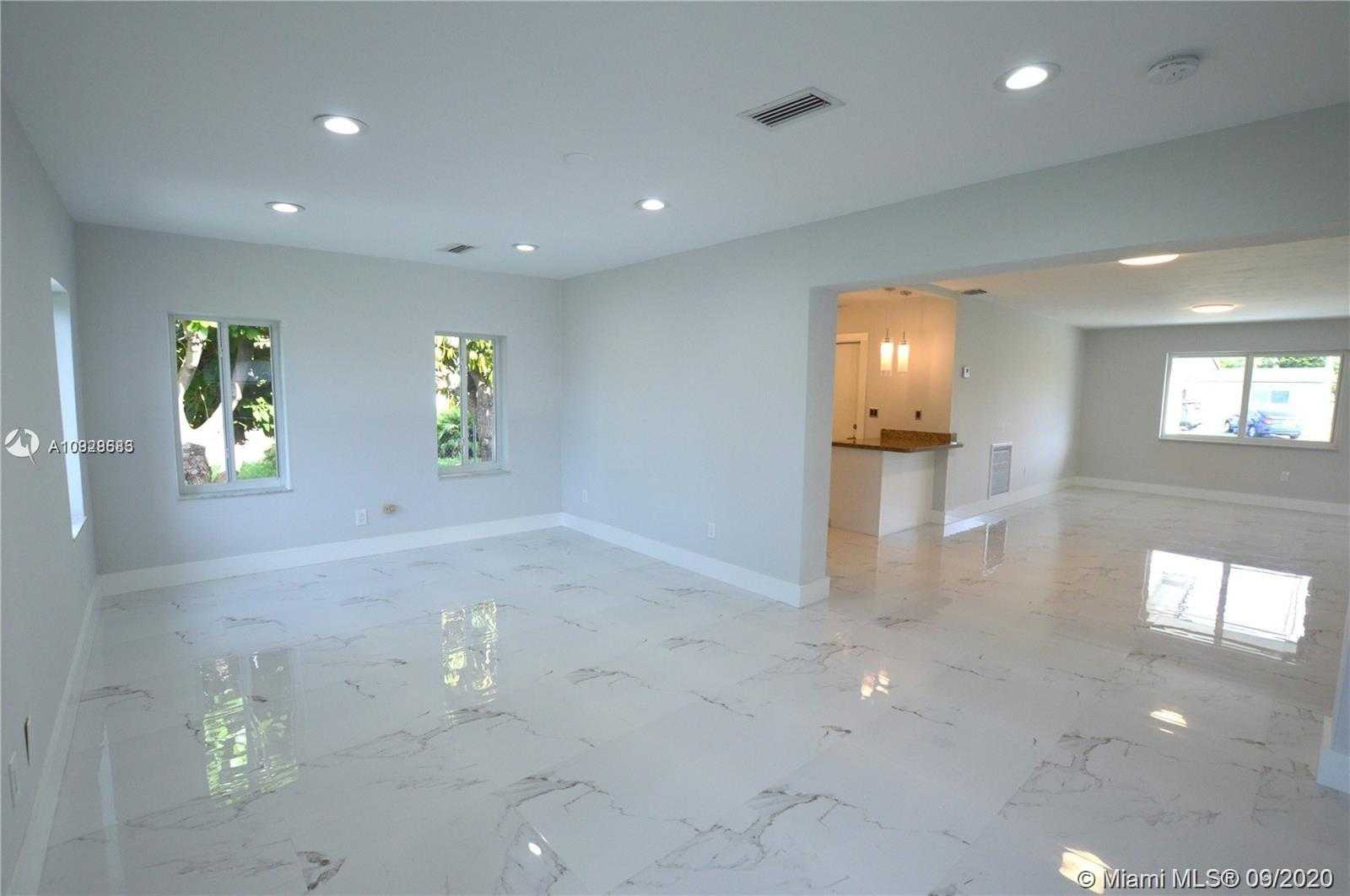 Small Image of 9040 SOUTH WEST 48TH TER, Miami Number 5