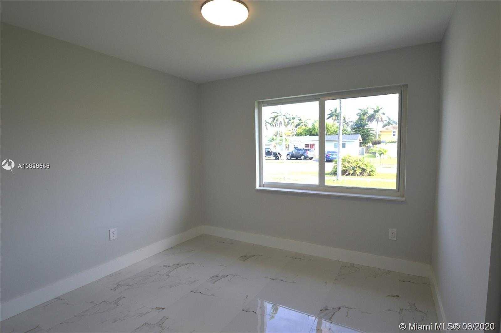 Small Image of 9040 SOUTH WEST 48TH TER, Miami Number 8