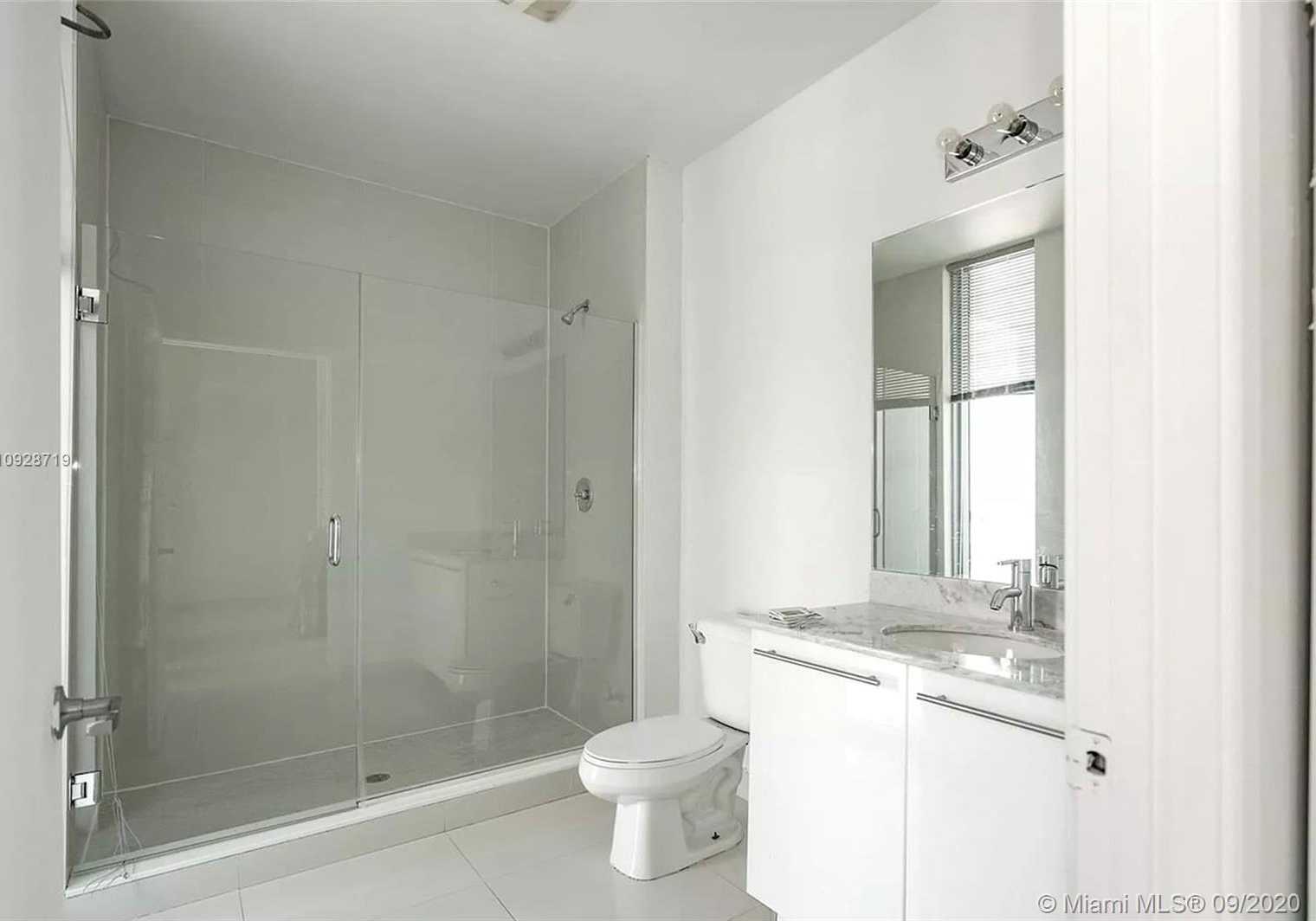 Small Image of 888 BISCAYNE BLVD #4201, Miami Number 10