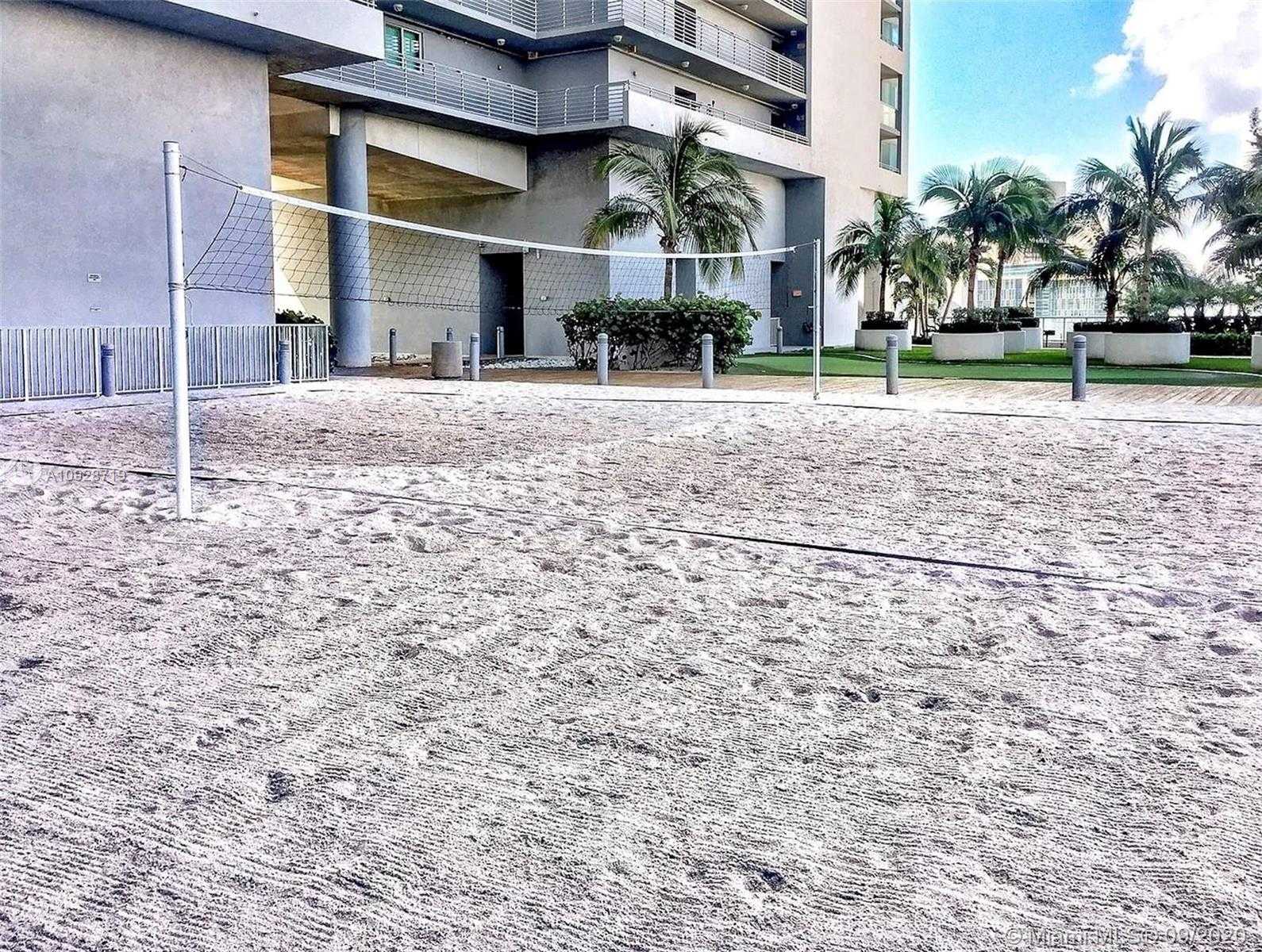 Small Image of 888 BISCAYNE BLVD #4201, Miami Number 8