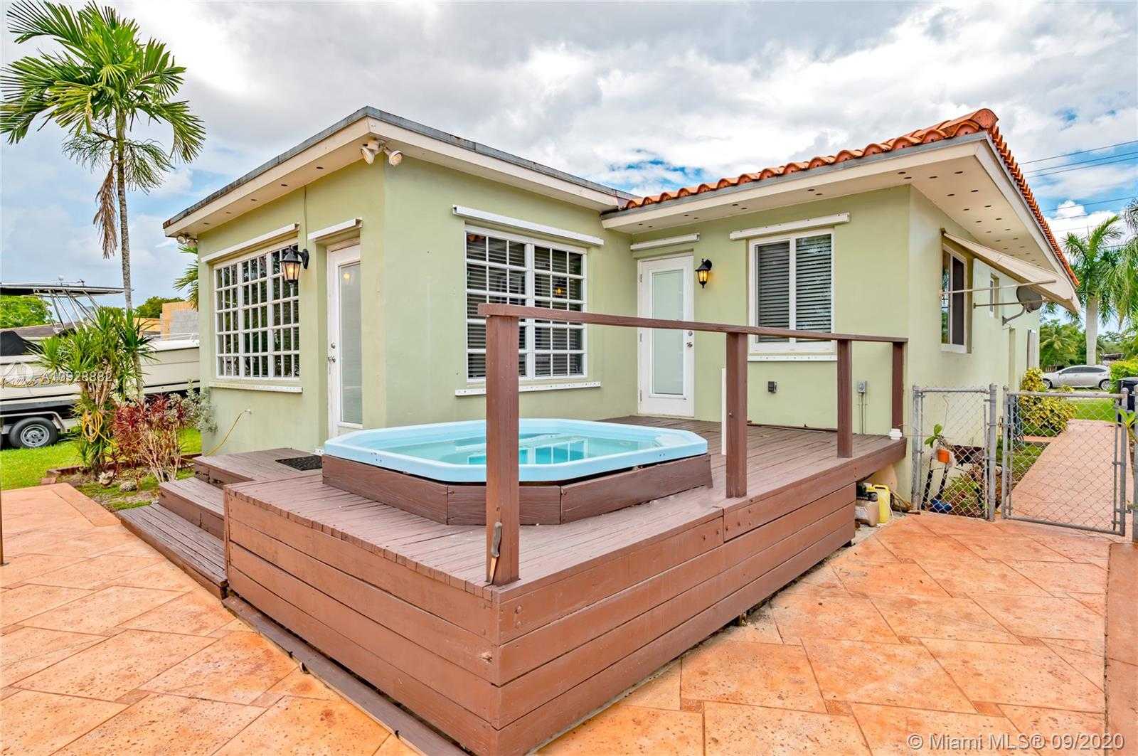 Small Image of 931 Bluebird Ave, Miami Springs, FL 33166, USA Number 19