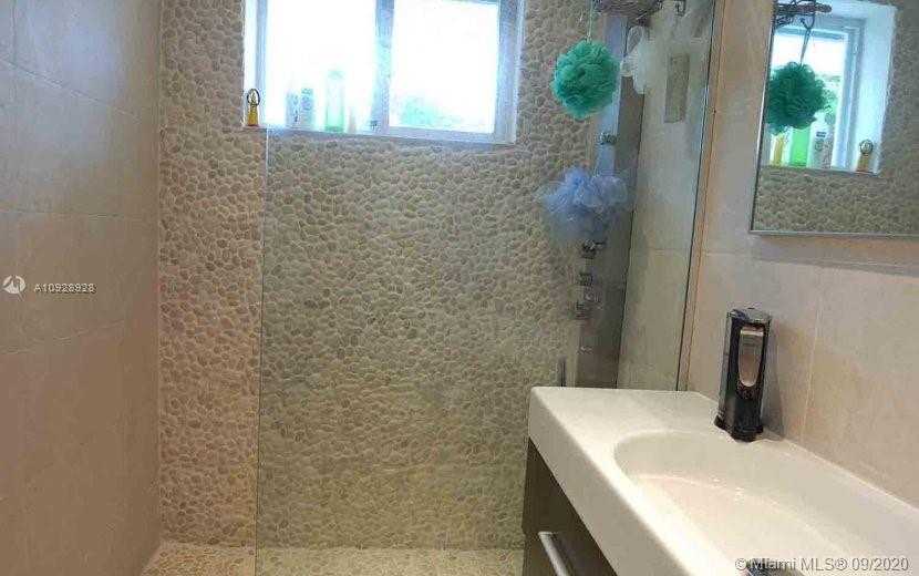 Small Image of 731 NORTH EAST 67TH ST, Miami Number 16
