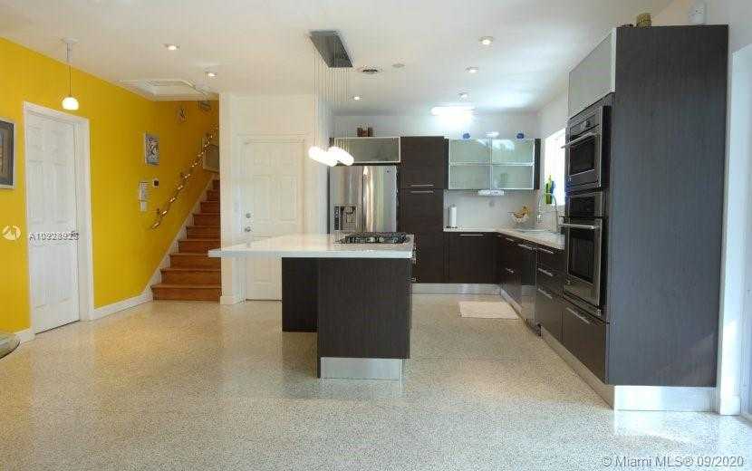 Small Image of 731 NORTH EAST 67TH ST, Miami Number 7