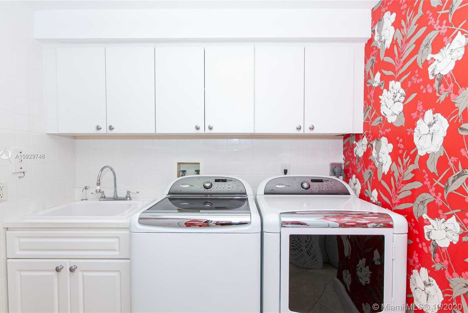 Small Image of 21050 POINT PL #403, Aventura Number 10