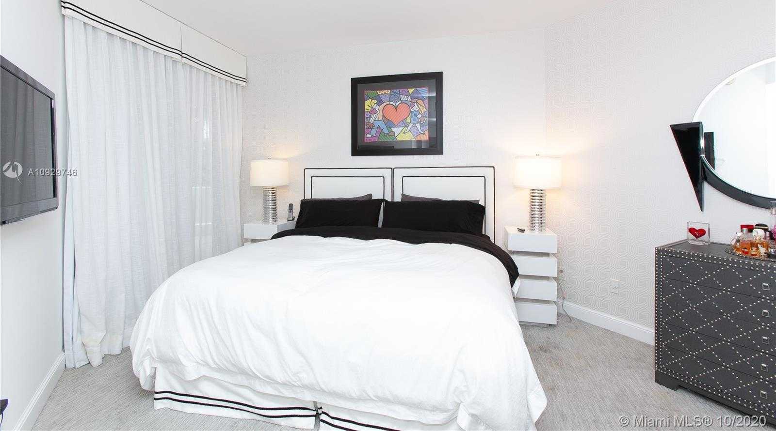 Small Image of 21050 POINT PL #403, Aventura Number 19