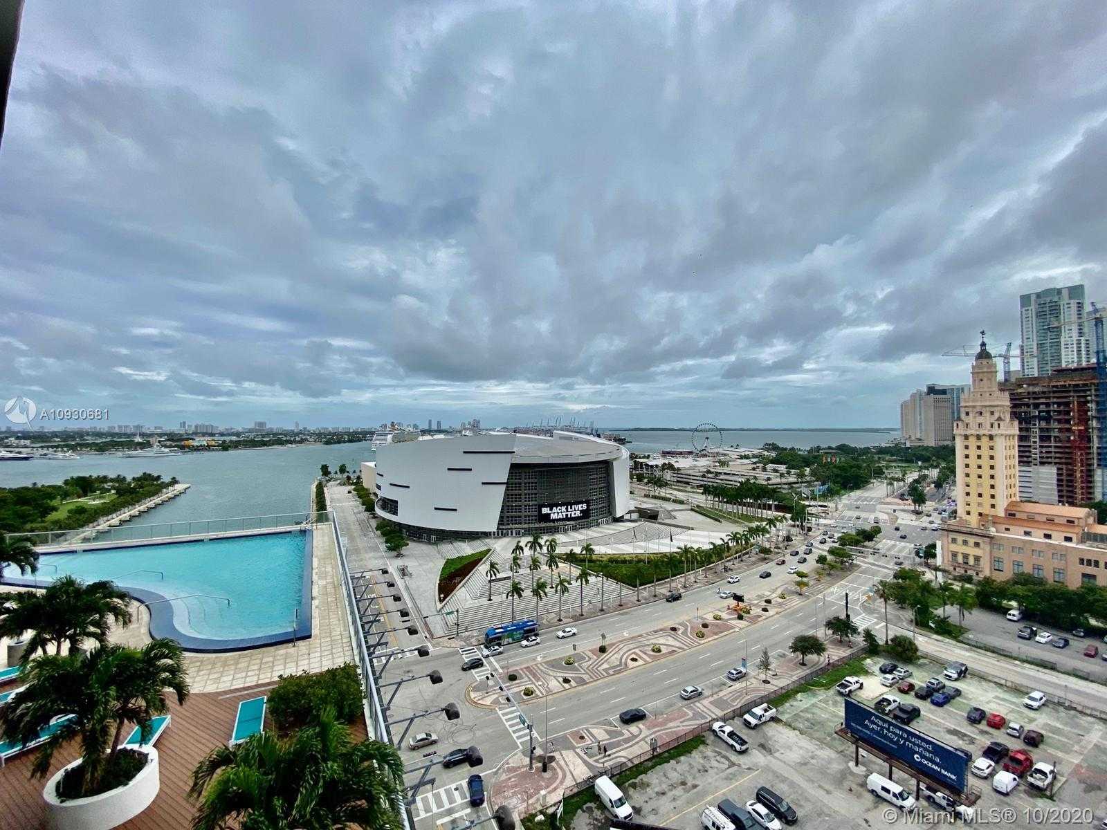 Small Image of 888 BISCAYNE BLVD #1601, Miami Number 2