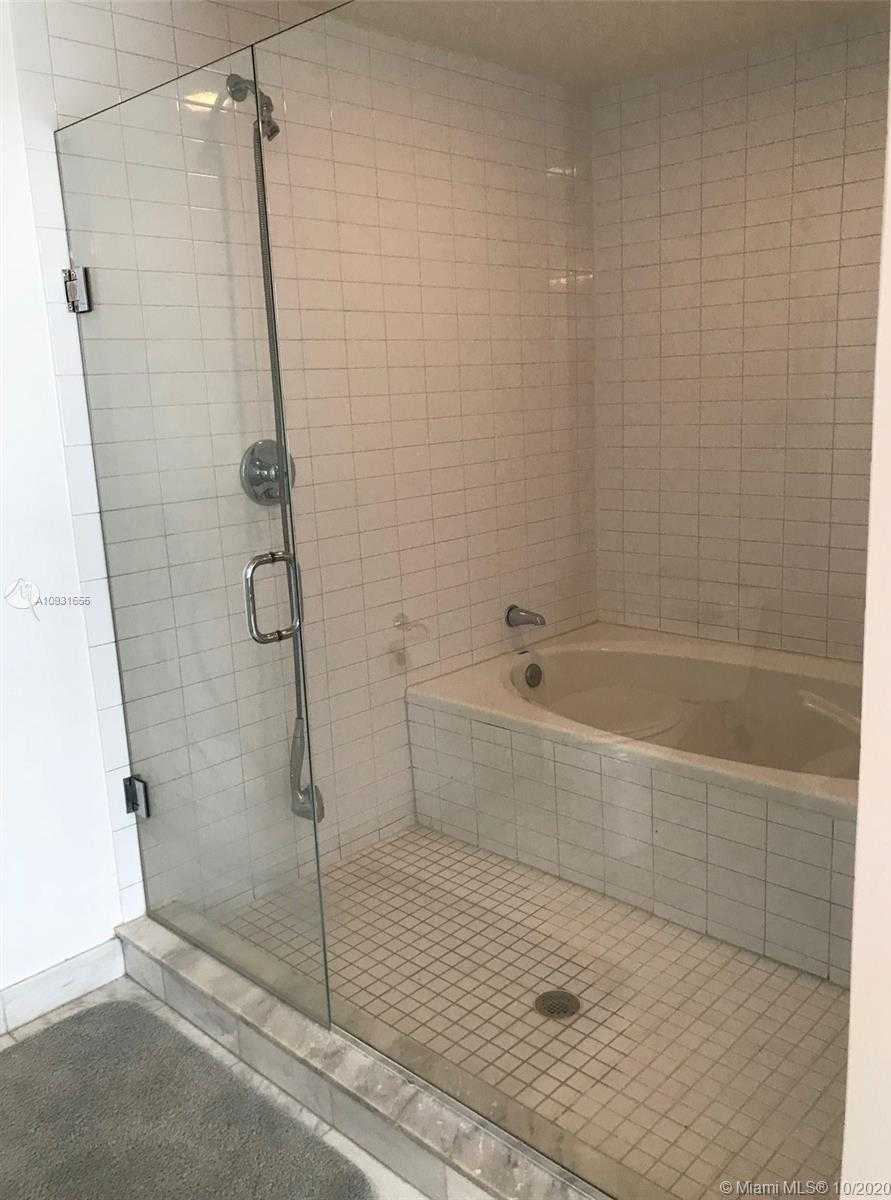 Small Image of 888 BISCAYNE BLVD #3906, Miami Number 6