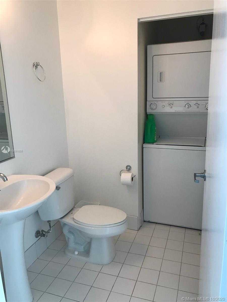 Small Image of 888 BISCAYNE BLVD #3906, Miami Number 7