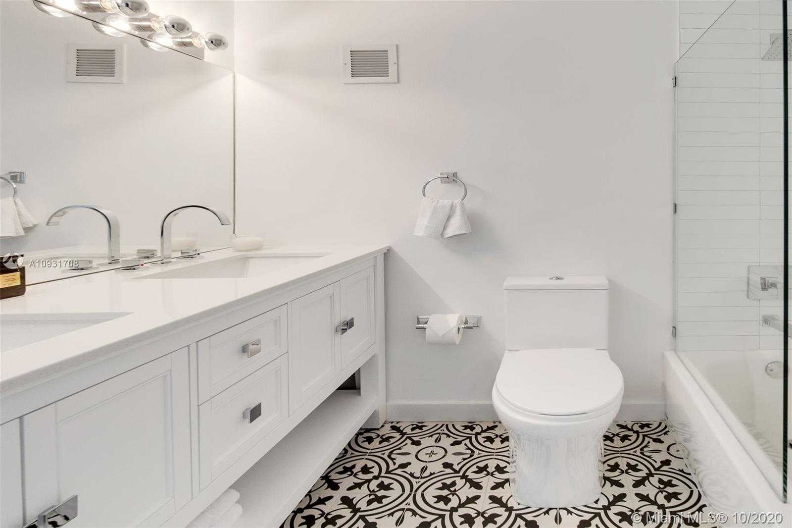 Small Image of 1200 WEST AVE #906, Miami Beach Number 16