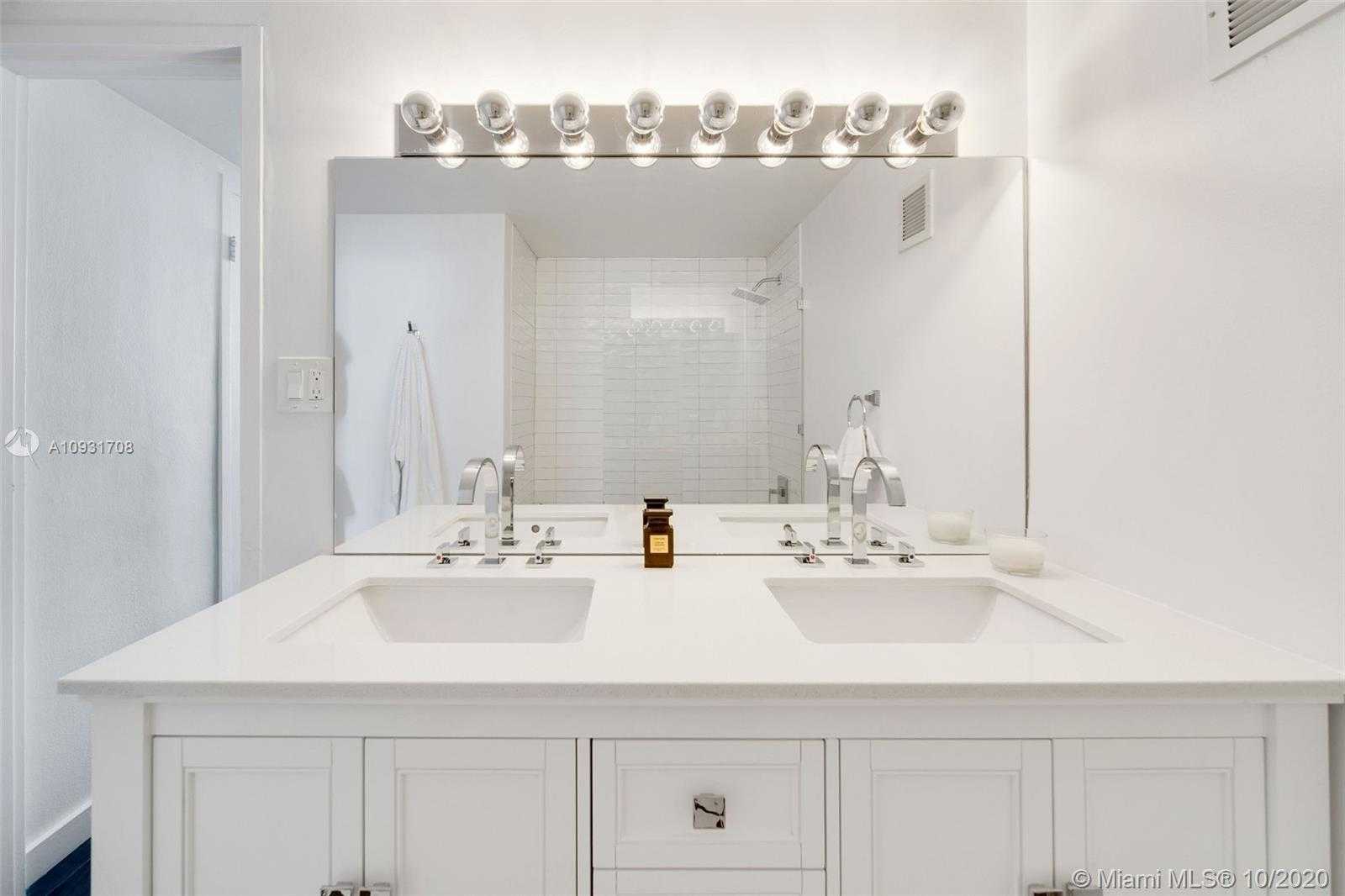 Small Image of 1200 WEST AVE #906, Miami Beach Number 17