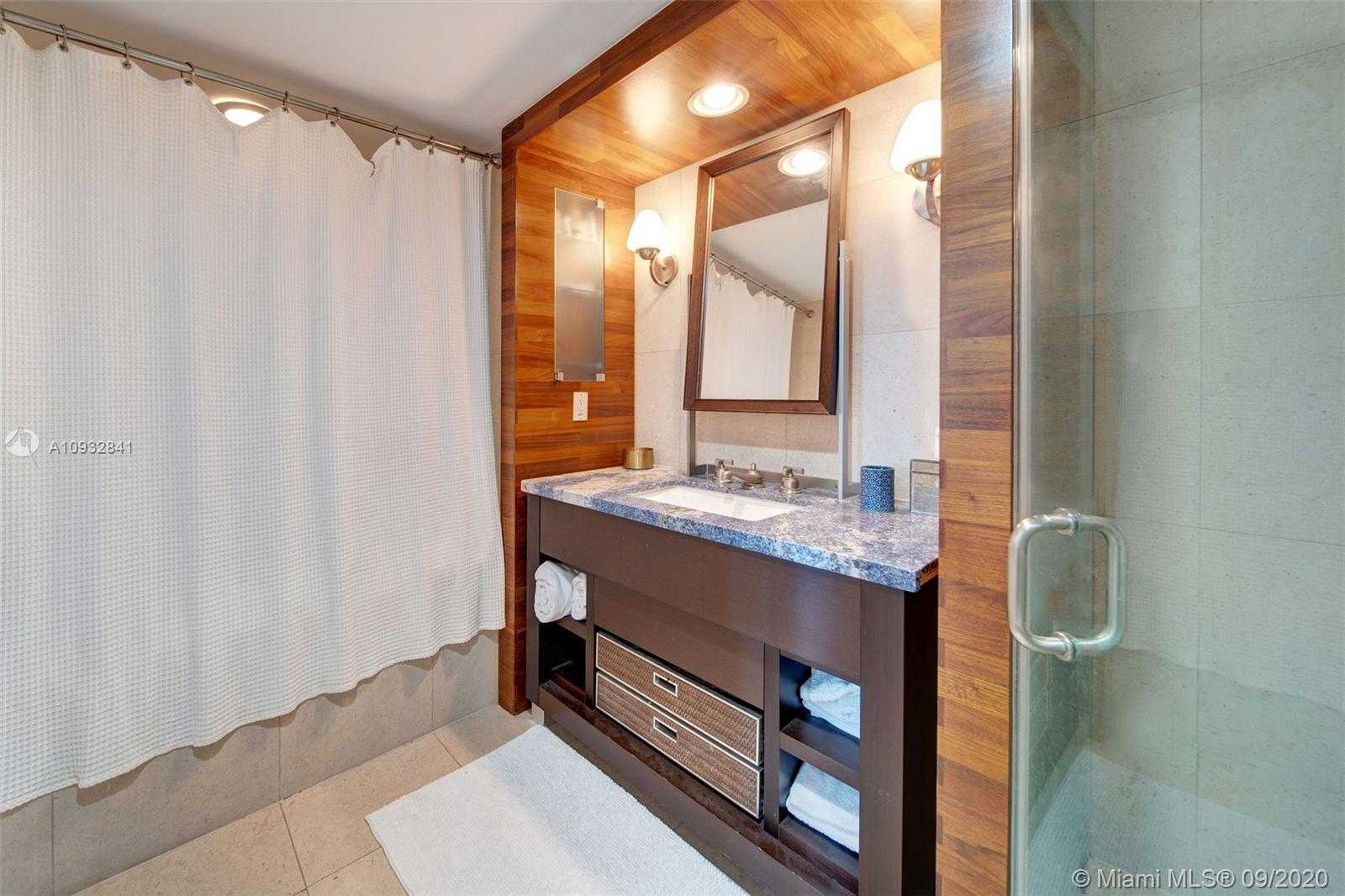 Small Image of 6801 COLLINS AVE #1102, Miami Beach Number 17
