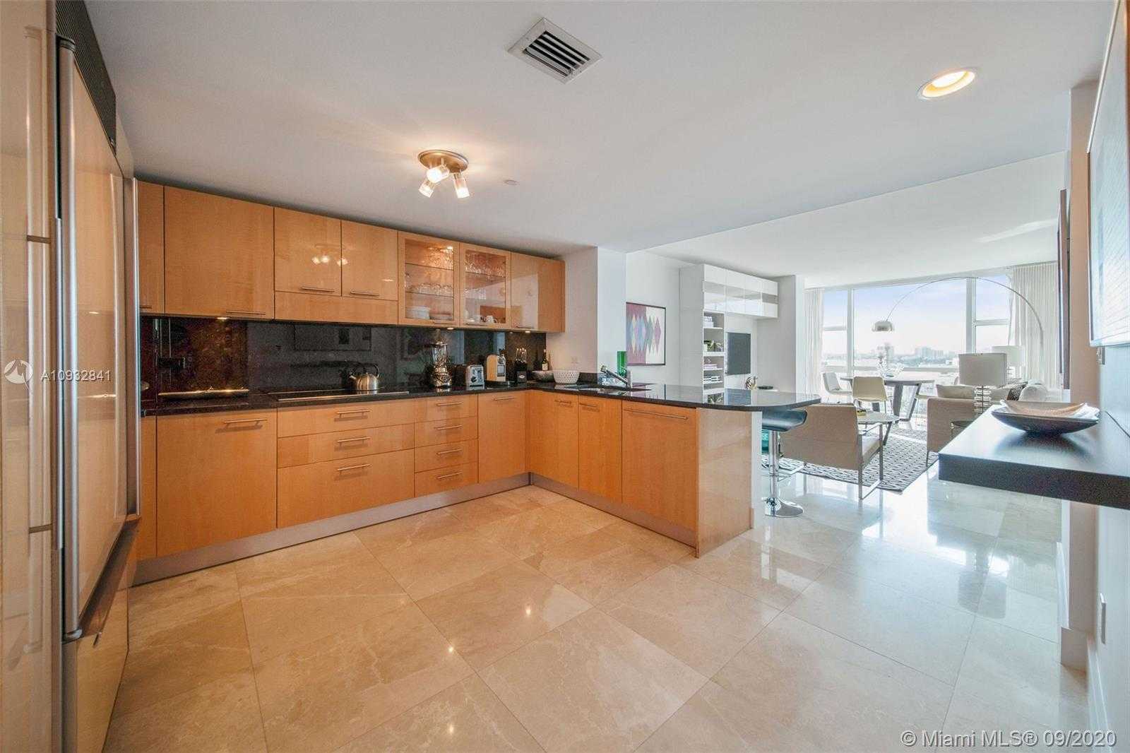 Small Image of 6801 COLLINS AVE #1102, Miami Beach Number 2