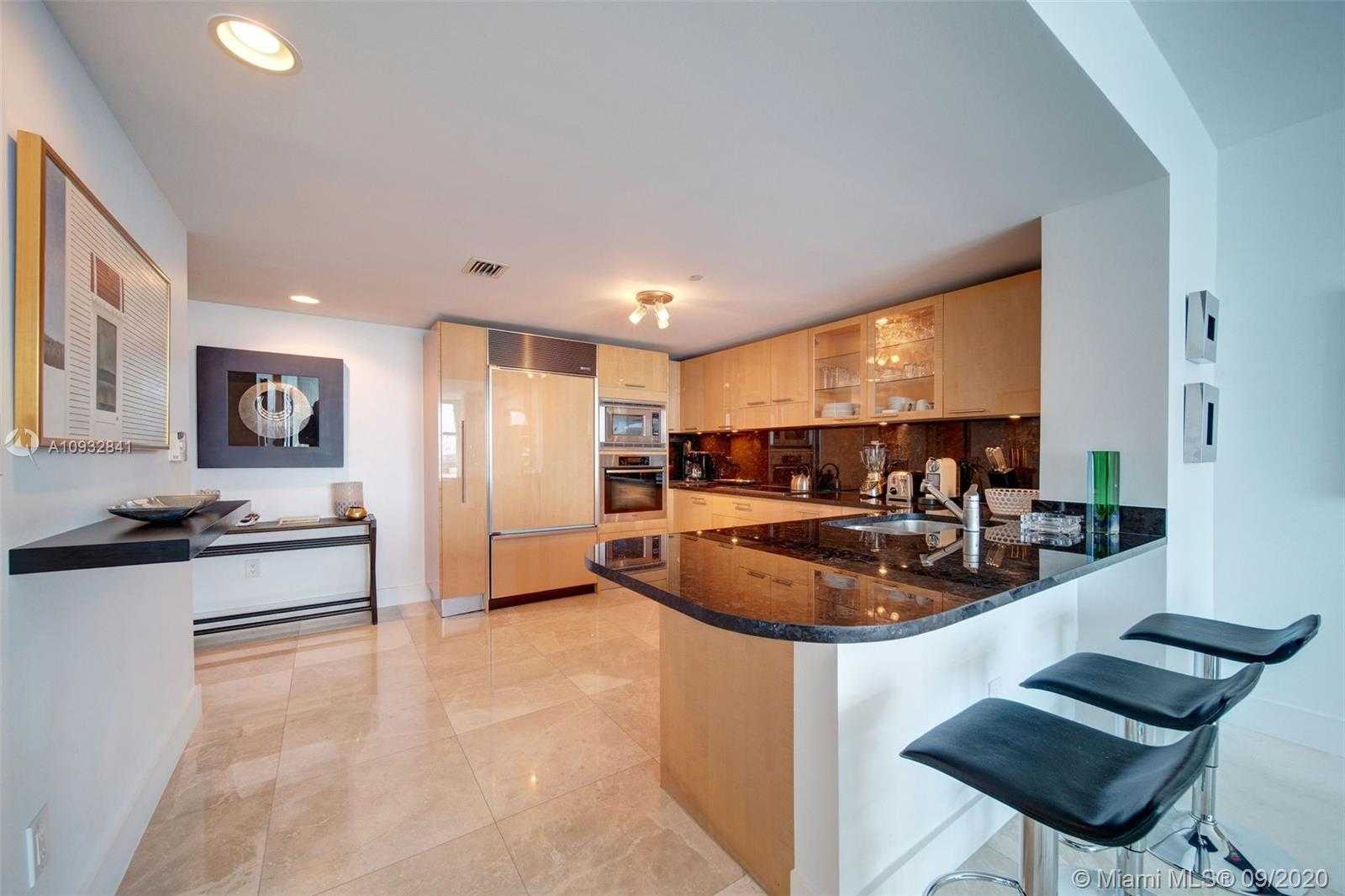 Small Image of 6801 COLLINS AVE #1102, Miami Beach Number 5