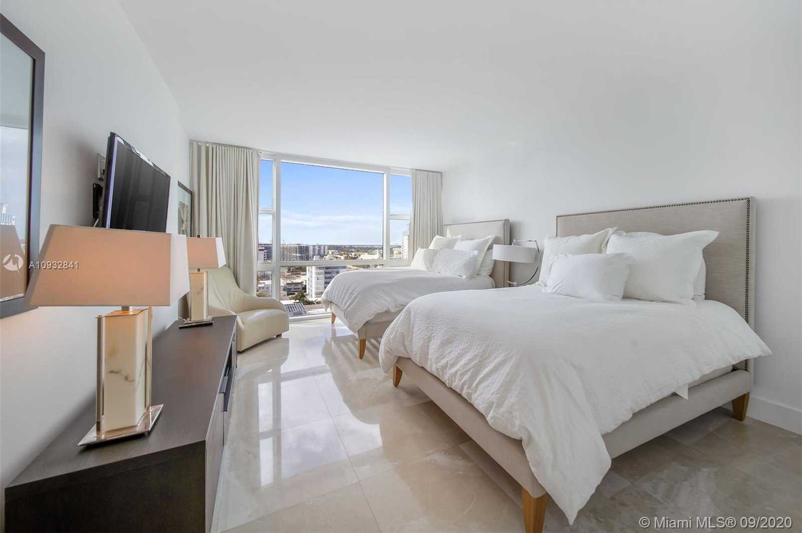 Small Image of 6801 COLLINS AVE #1102, Miami Beach Number 9