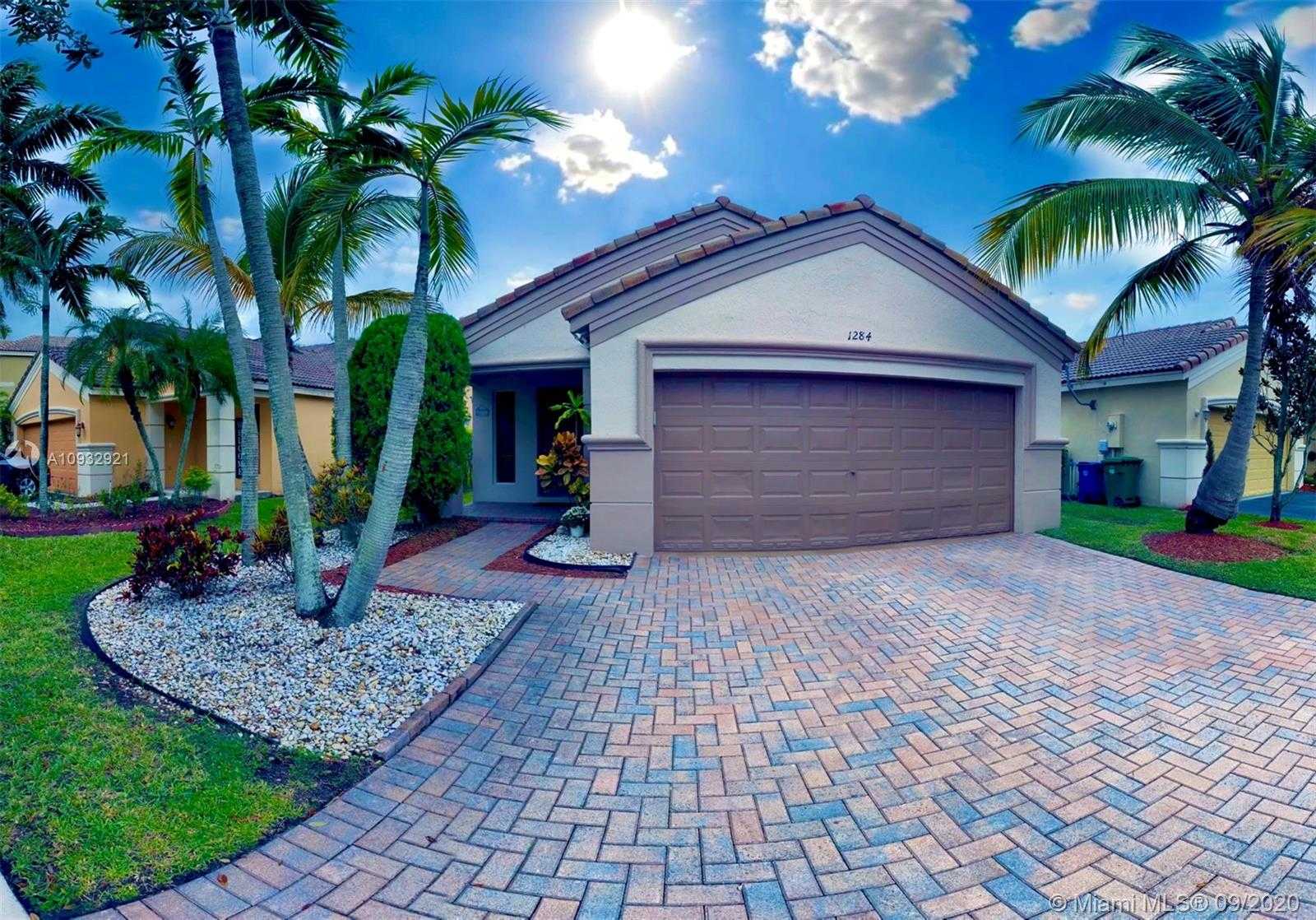 Small Image of 1284 CANARY ISLAND DR, Weston Number 18