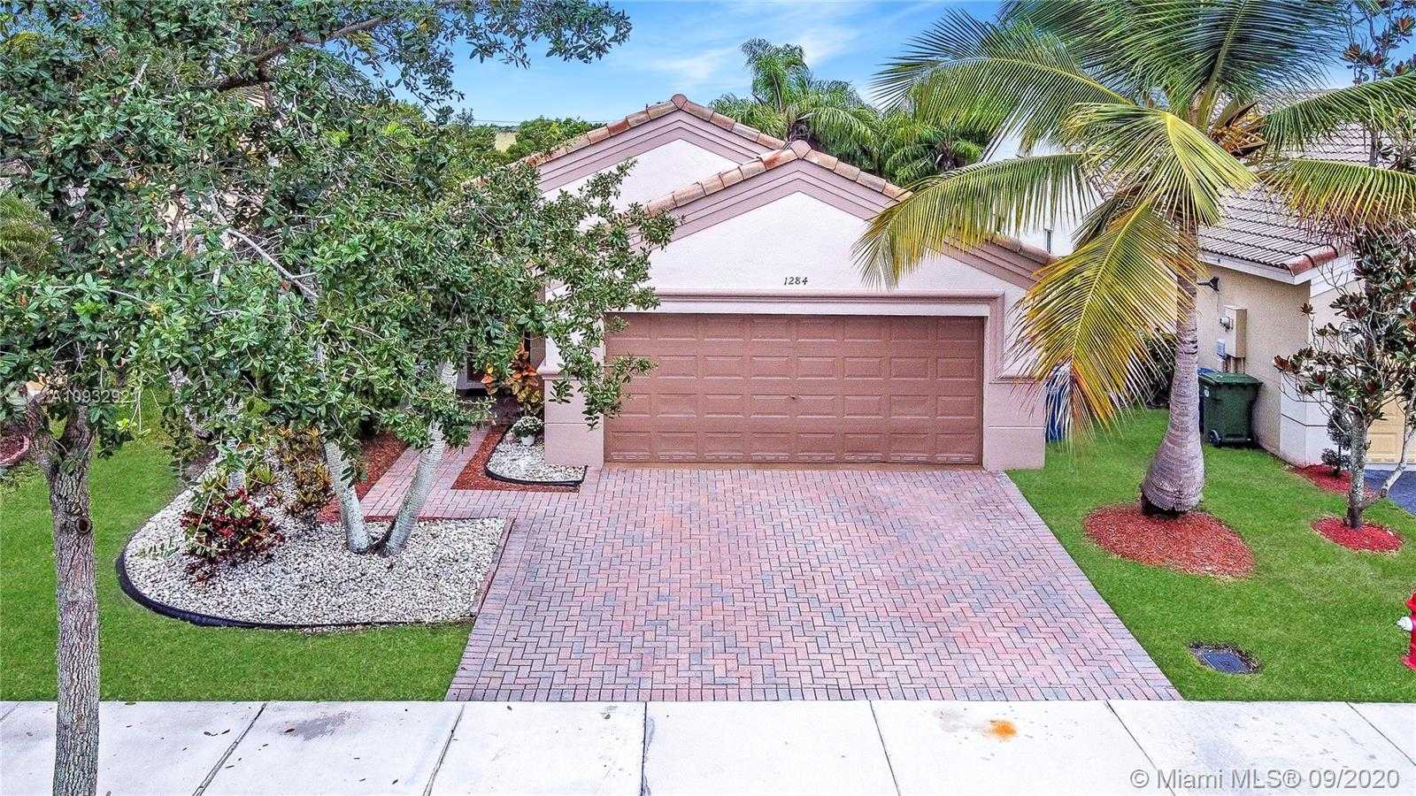 Small Image of 1284 CANARY ISLAND DR, Weston Number 19