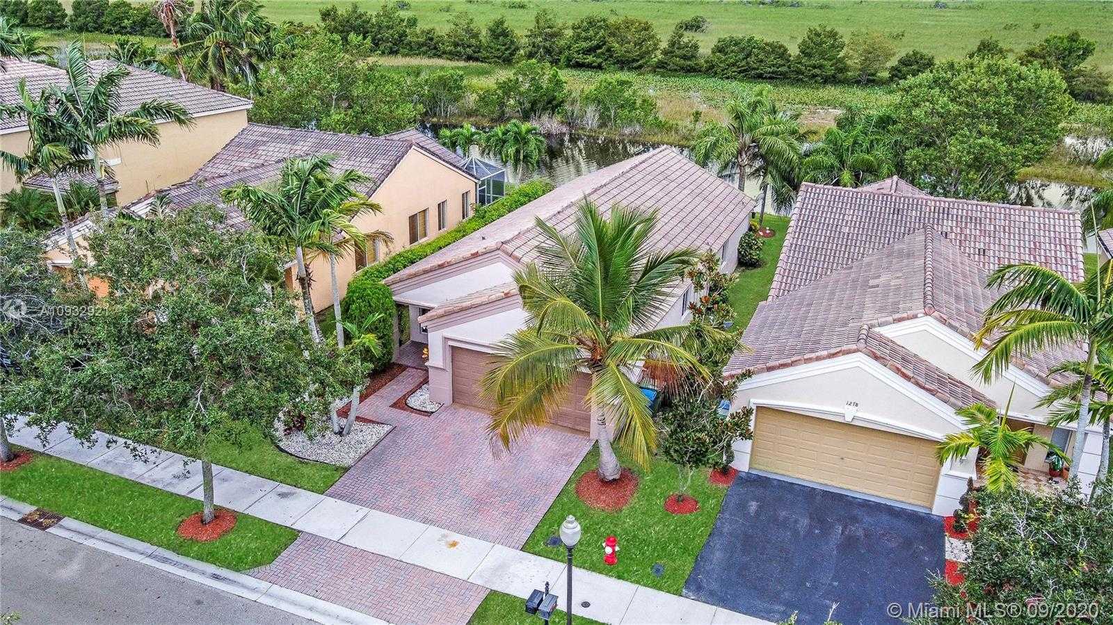 Small Image of 1284 CANARY ISLAND DR, Weston Number 23