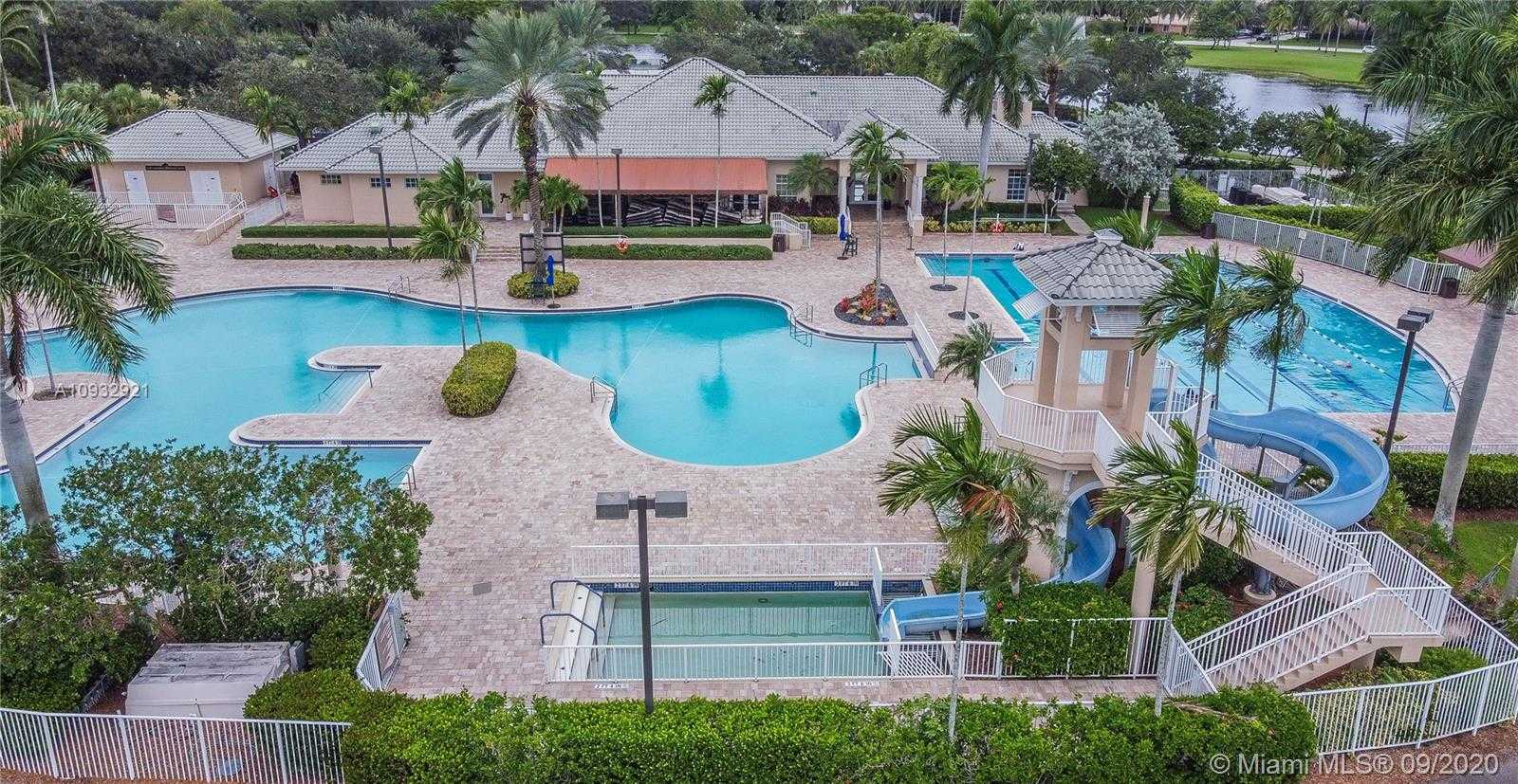 Small Image of 1284 CANARY ISLAND DR, Weston Number 27