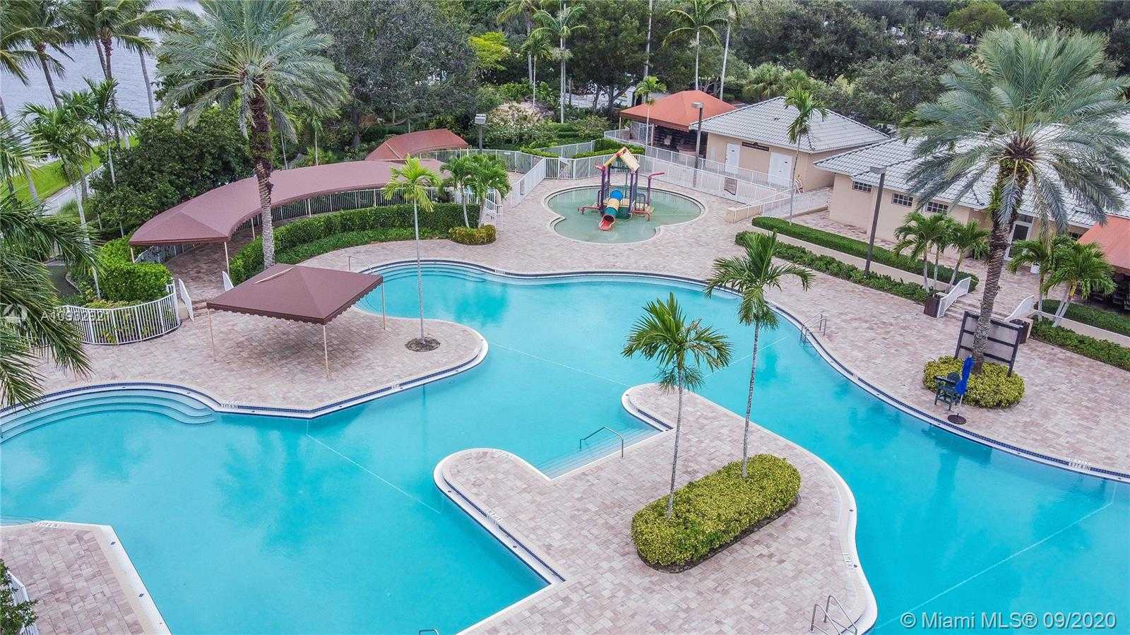 Small Image of 1284 CANARY ISLAND DR, Weston Number 28