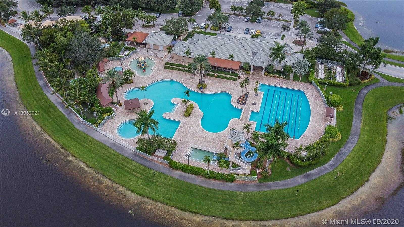 Small Image of 1284 CANARY ISLAND DR, Weston Number 30