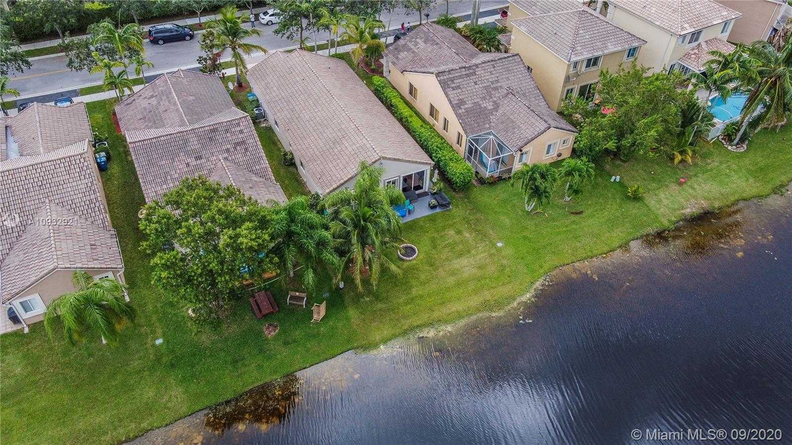 Small Image of 1284 CANARY ISLAND DR, Weston Number 33