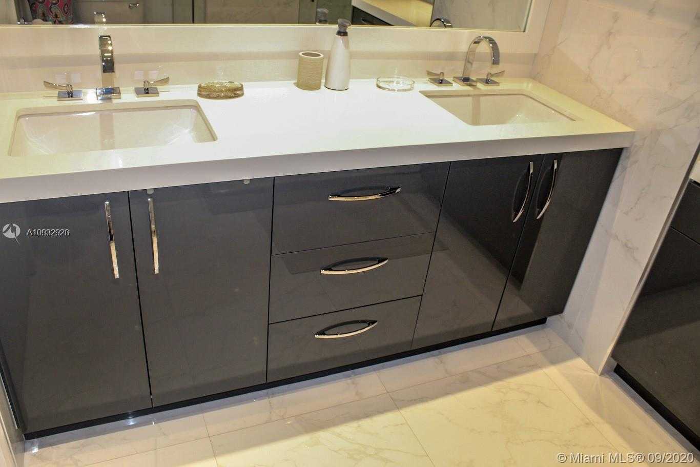 Small Image of 10275 COLLINS AVE #1022, Bal Harbour Number 22