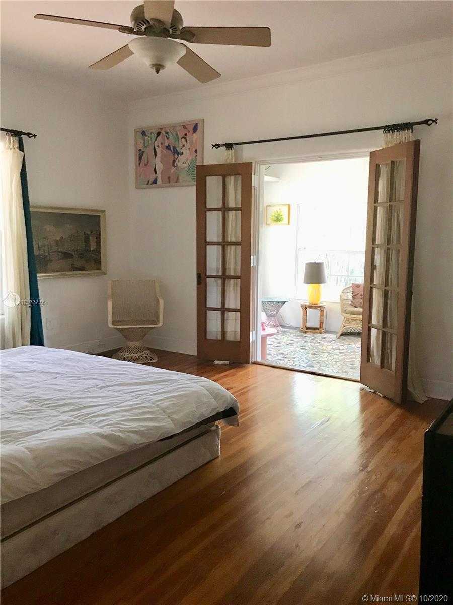 Small Image of 7607 NORTH EAST 7TH AVE, Miami Number 10