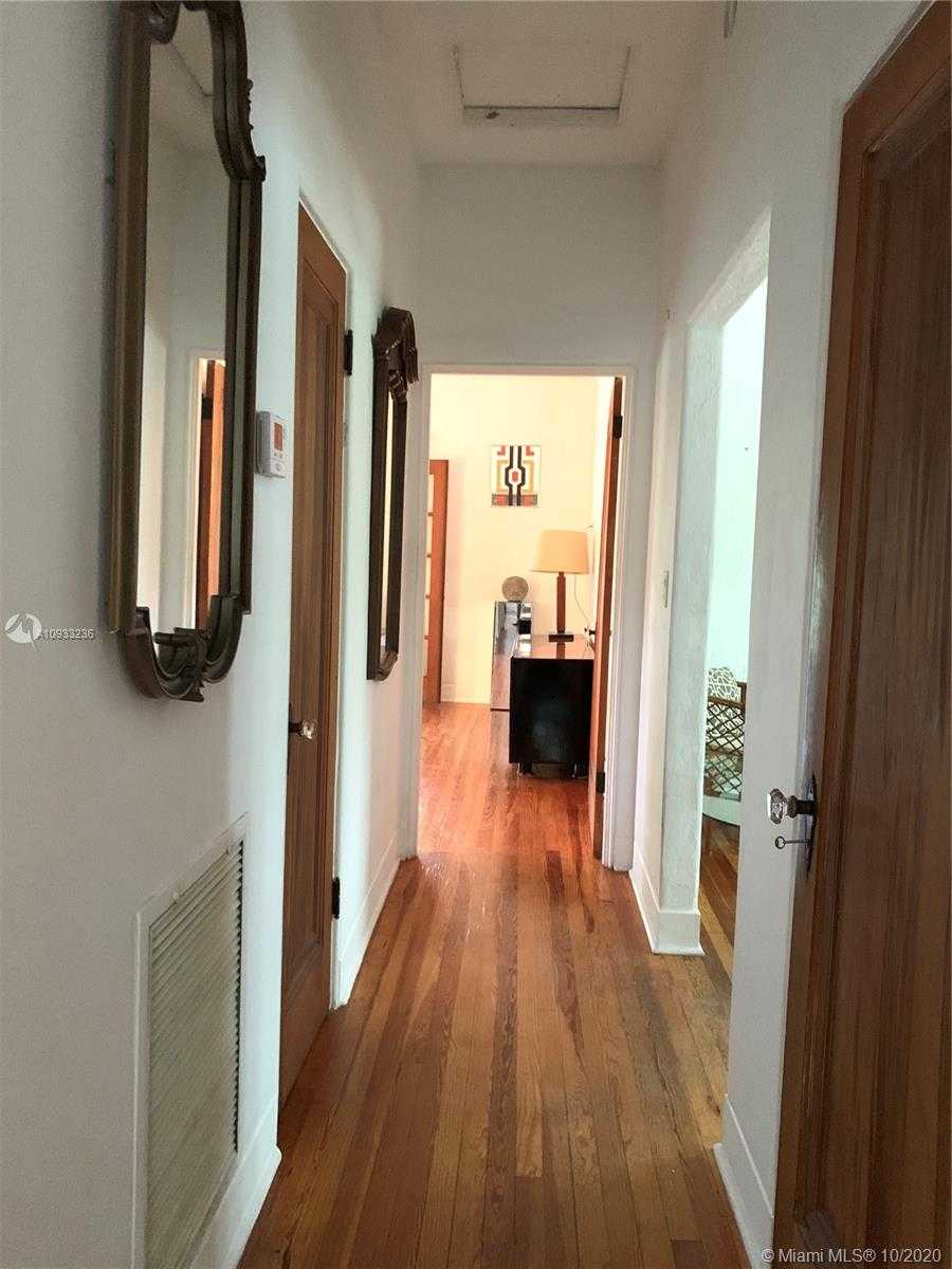Small Image of 7607 NORTH EAST 7TH AVE, Miami Number 11