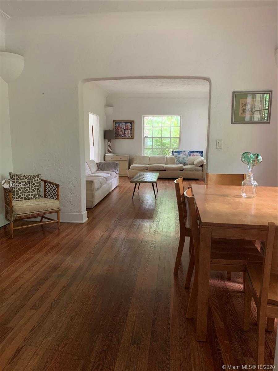 Small Image of 7607 NORTH EAST 7TH AVE, Miami Number 15