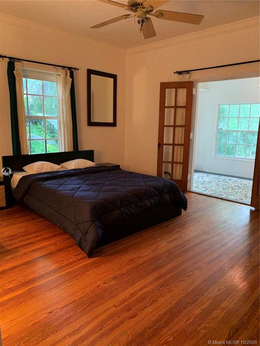 Small Image of 7607 NORTH EAST 7TH AVE, Miami Number 19