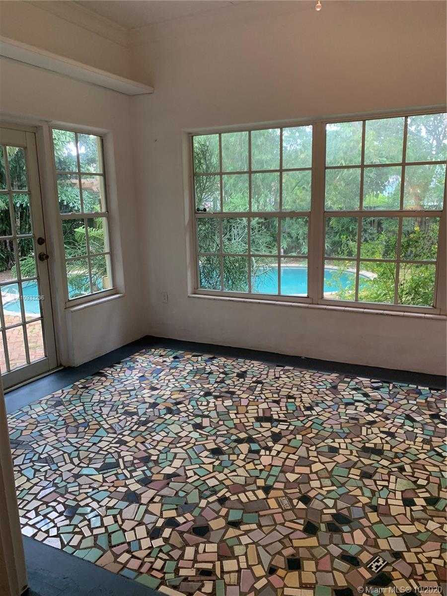 Small Image of 7607 NORTH EAST 7TH AVE, Miami Number 23