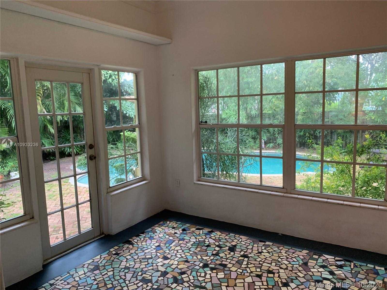 Small Image of 7607 NORTH EAST 7TH AVE, Miami Number 24