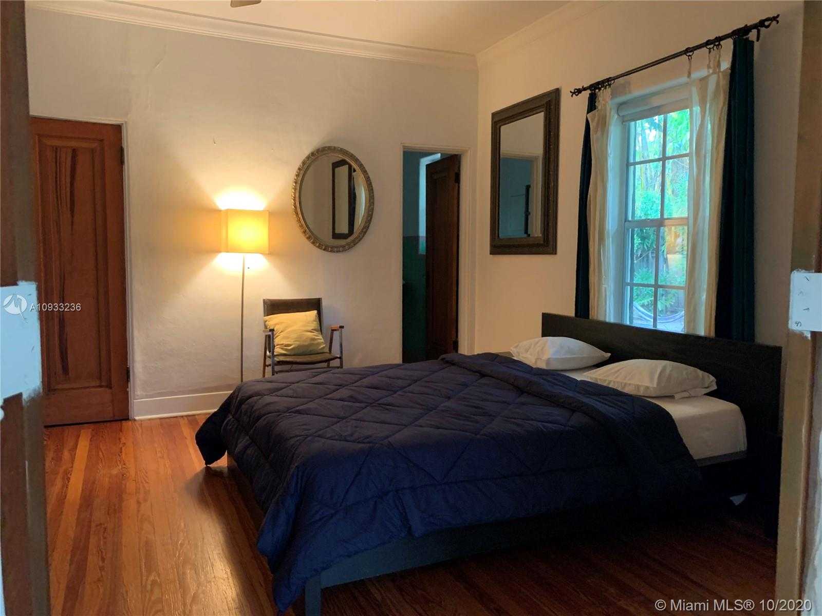 Small Image of 7607 NORTH EAST 7TH AVE, Miami Number 3