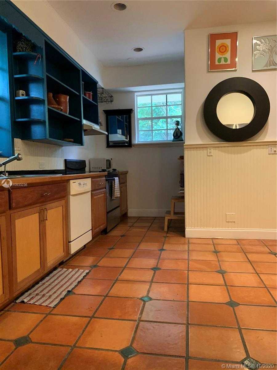 Small Image of 7607 NORTH EAST 7TH AVE, Miami Number 33