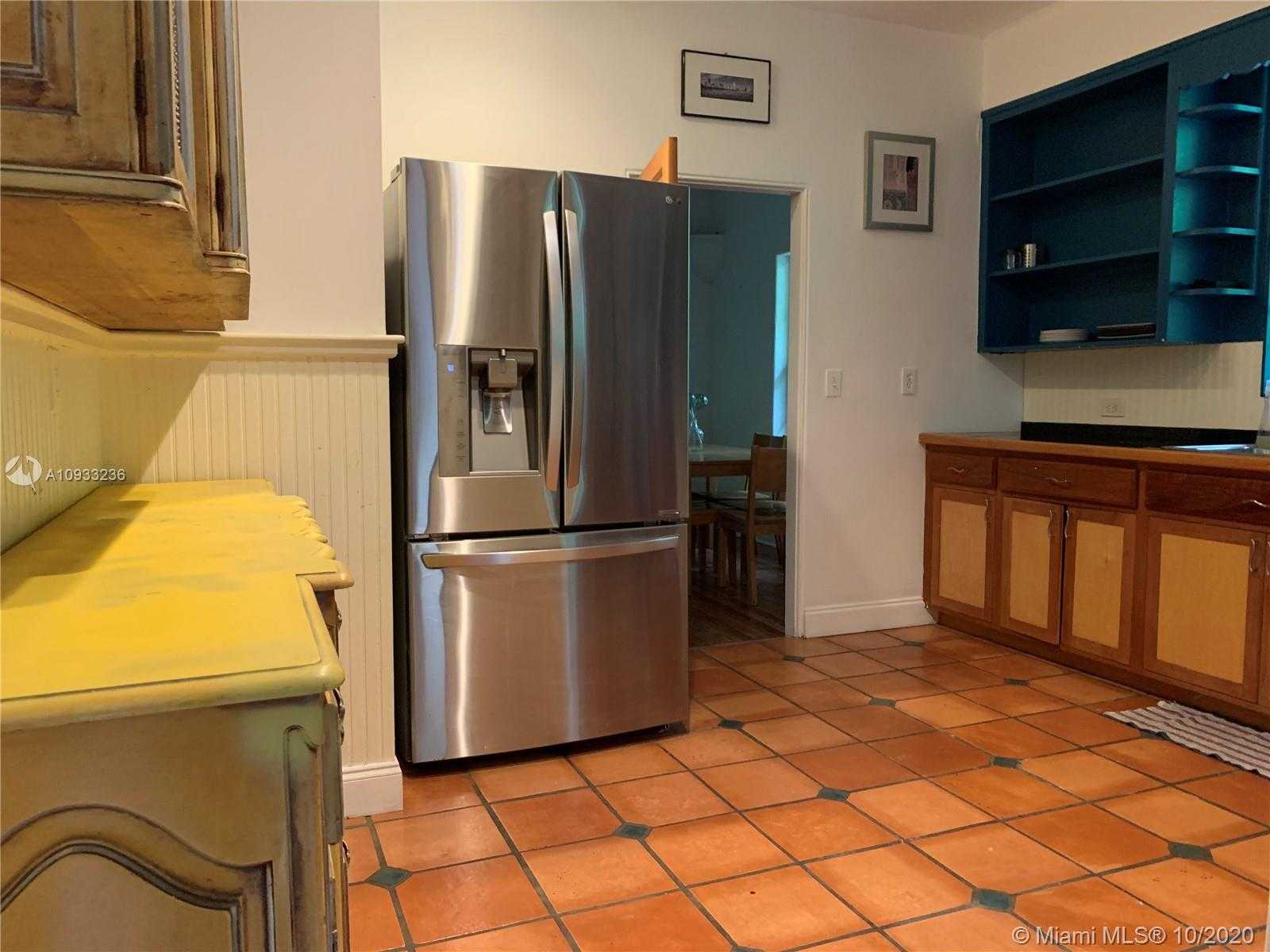 Small Image of 7607 NORTH EAST 7TH AVE, Miami Number 37
