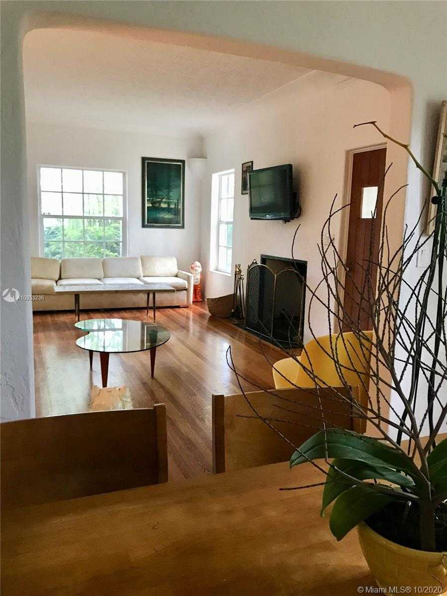 Small Image of 7607 NORTH EAST 7TH AVE, Miami Number 7