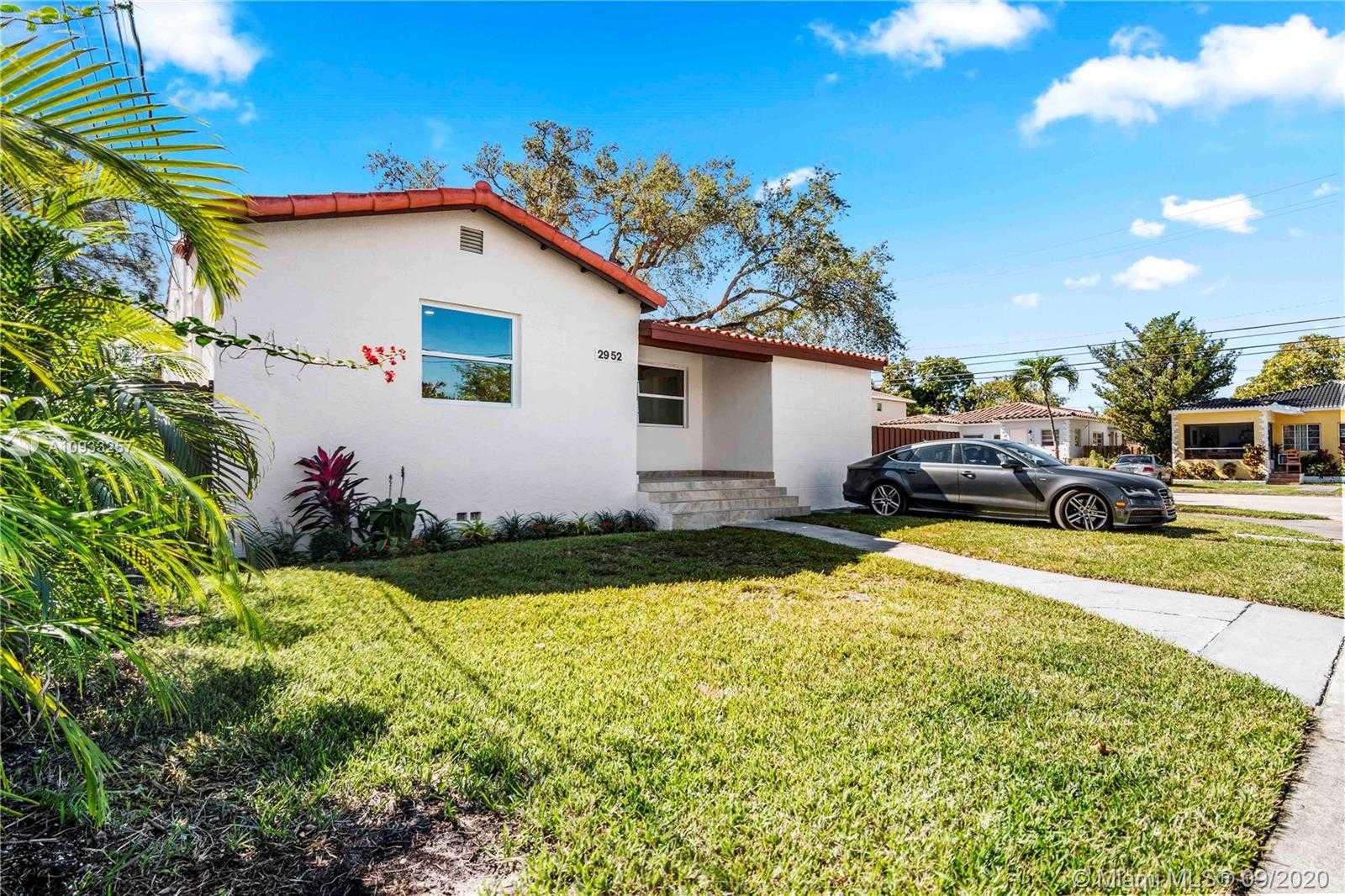 Small Image of 2952 SOUTH WEST 27TH TER, Miami Number 4