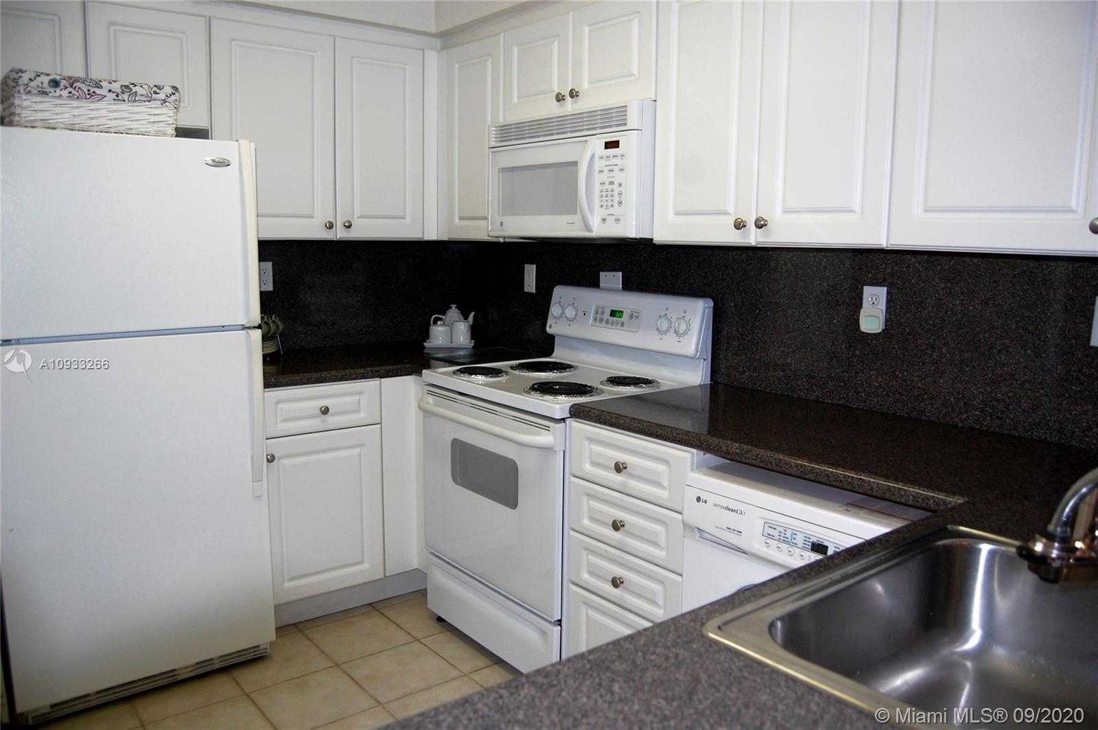 Small Image of 2501 SOUTH OCEAN DR #L17, Hollywood Number 5