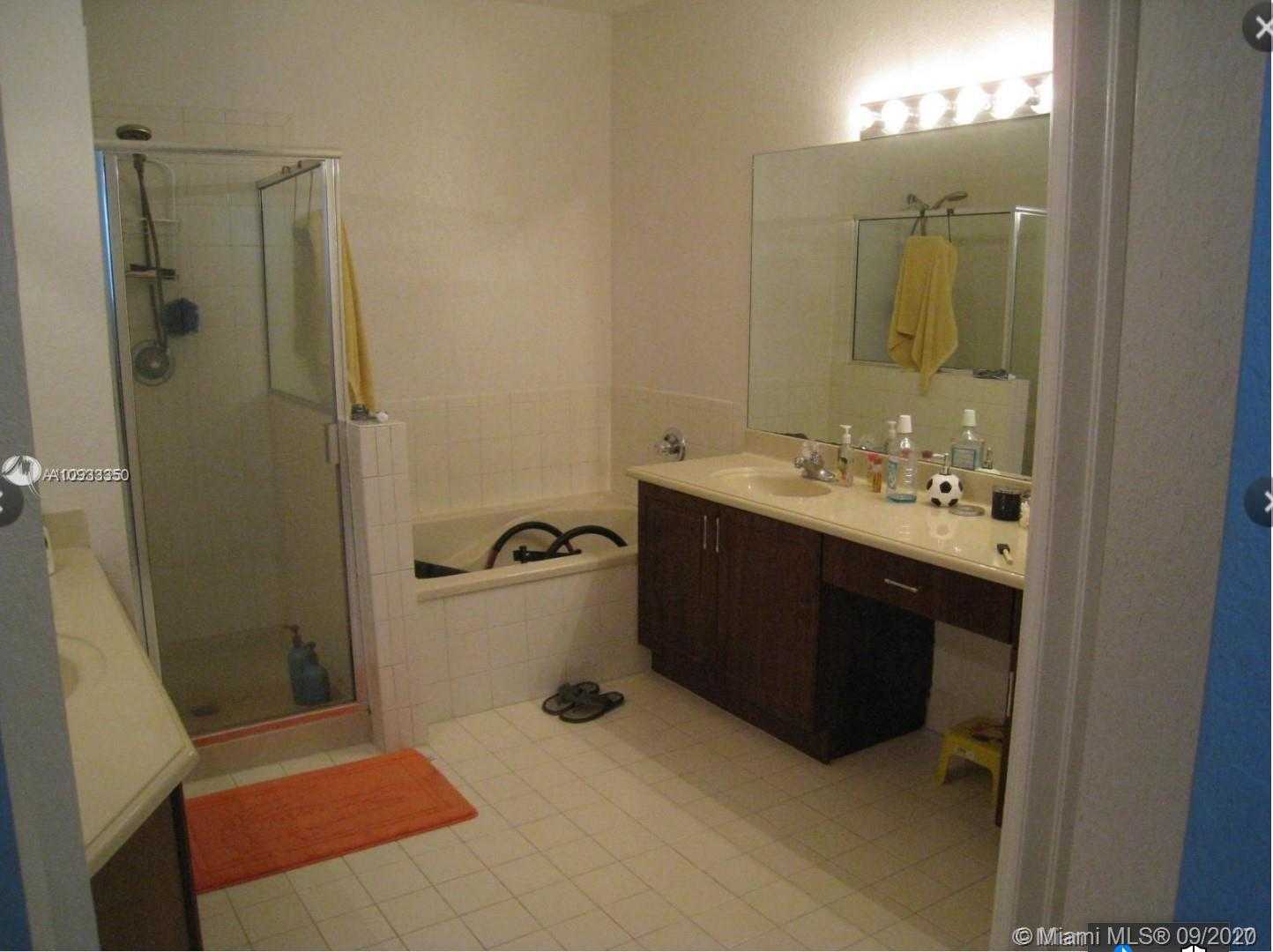 Small Image of 8394 NORTH WEST 113TH PATH #8394, Doral Number 3