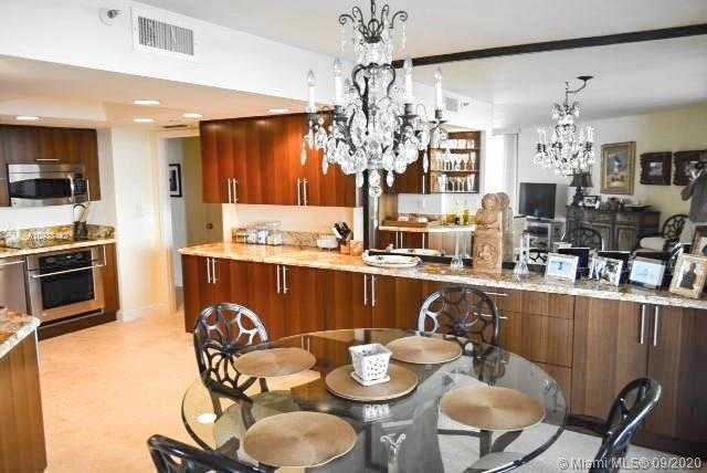 Small Image of 5070 N Ocean Dr, Riviera Beach, FL 33404, USA Number 11
