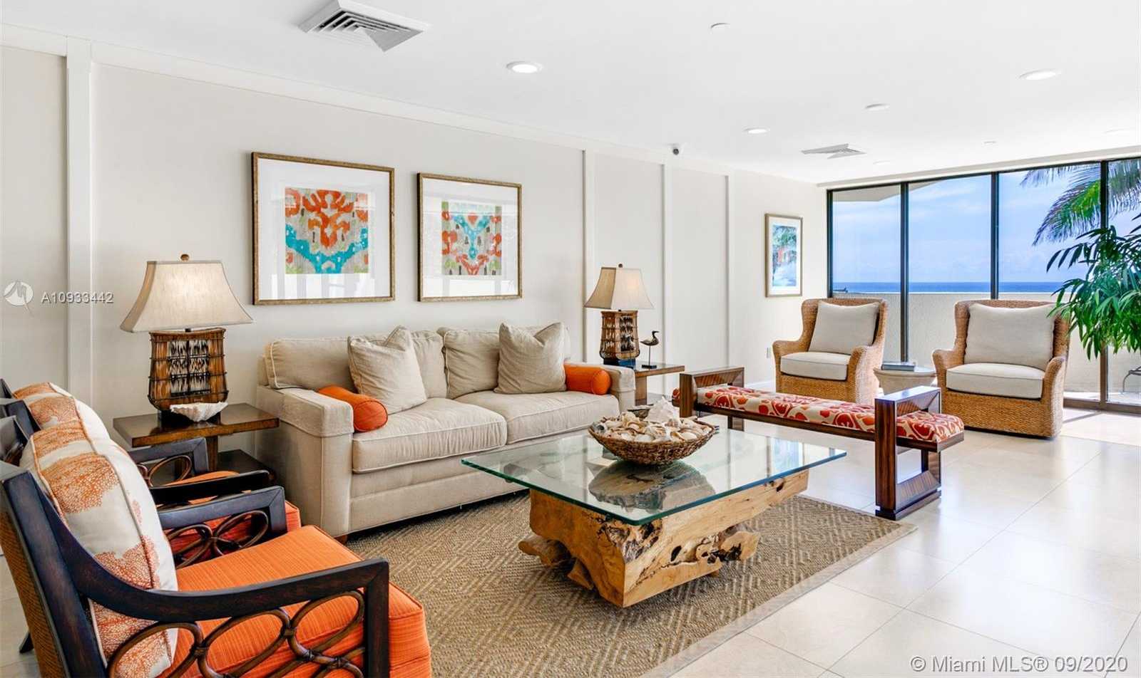 Small Image of 5070 N Ocean Dr, Riviera Beach, FL 33404, USA Number 24