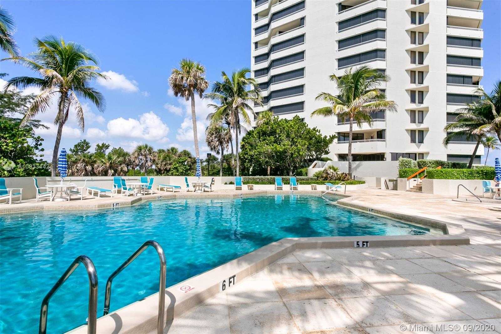 Small Image of 5070 N Ocean Dr, Riviera Beach, FL 33404, USA Number 28