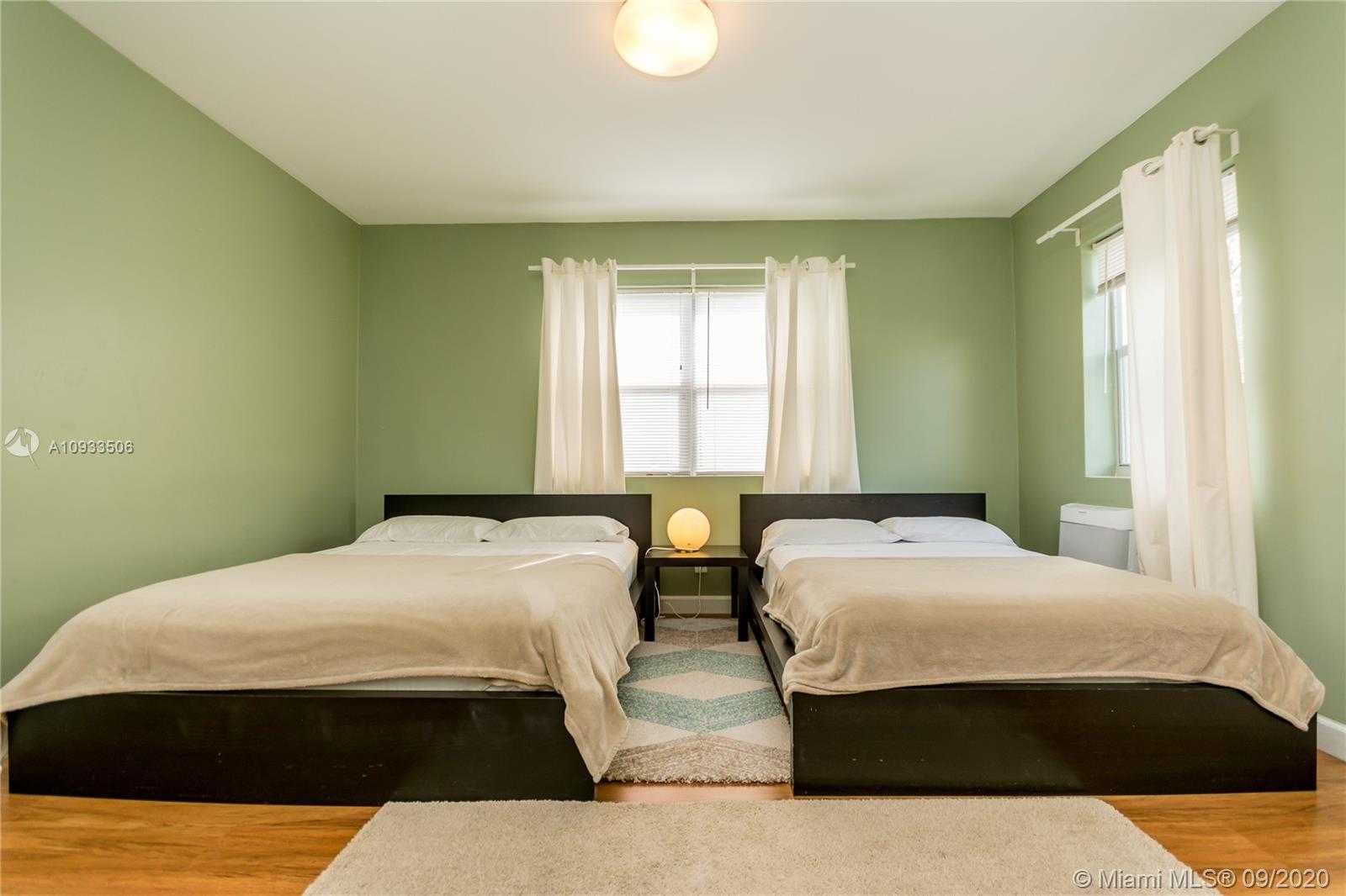 Small Image of 7430 CARLYLE AVE #3, Miami Beach Number 15